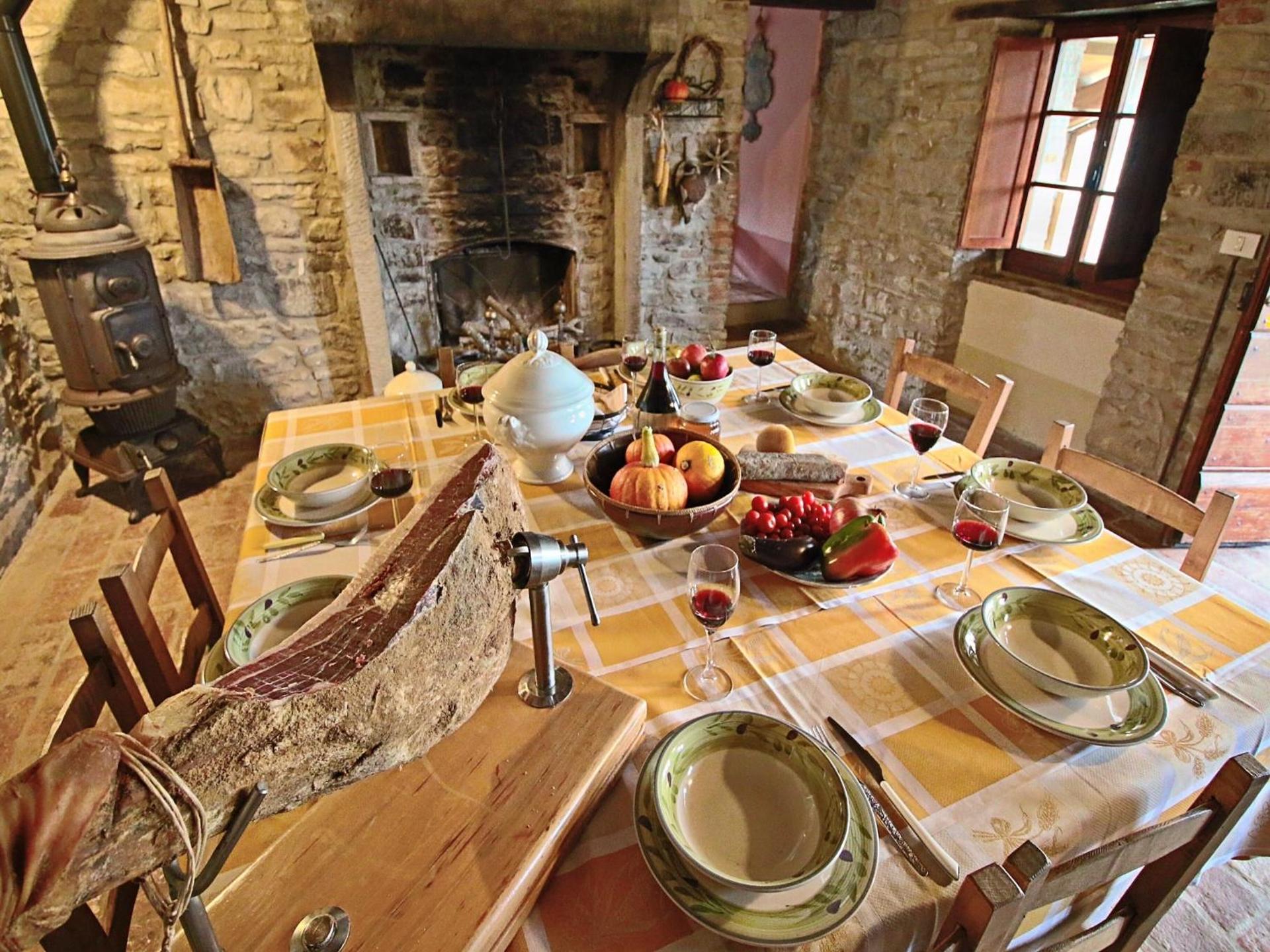 Spacious Farmhouse in Apecchio with Pool - Photo 22