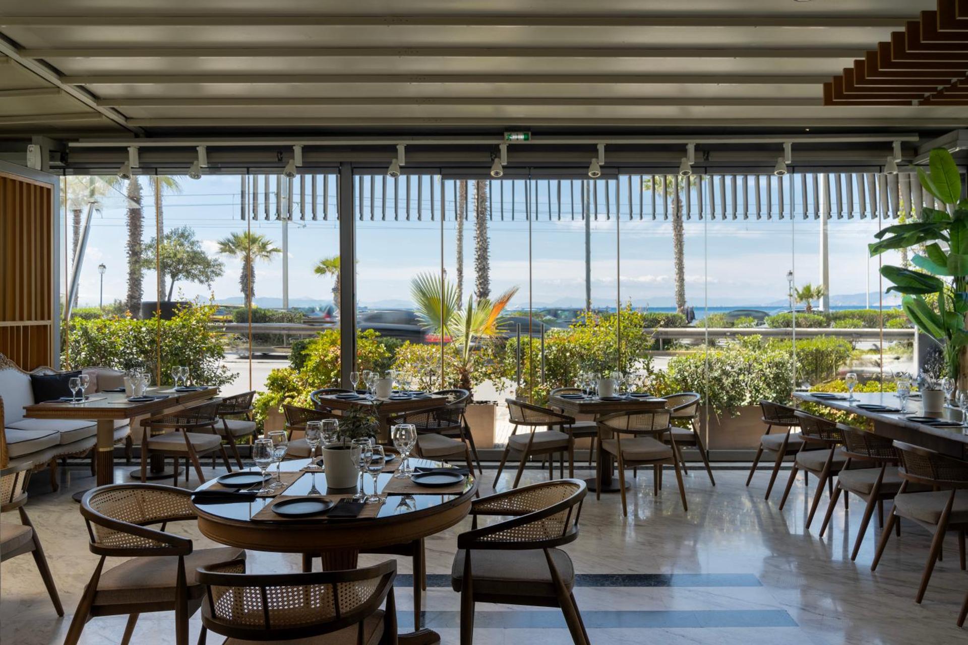 Coral Hotel Athens - Photo 97