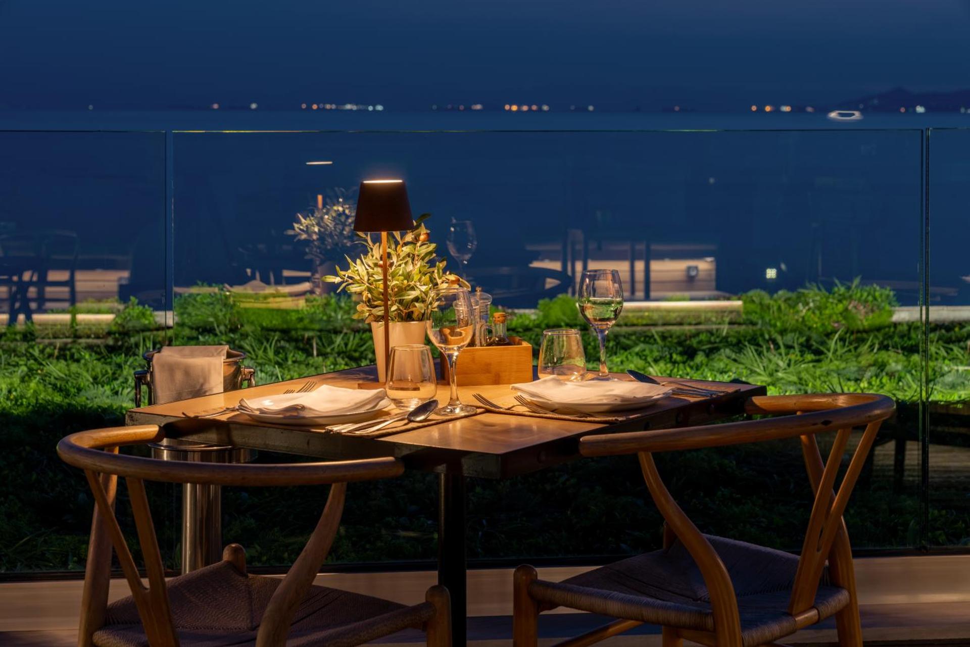 Coral Hotel Athens - Photo 95