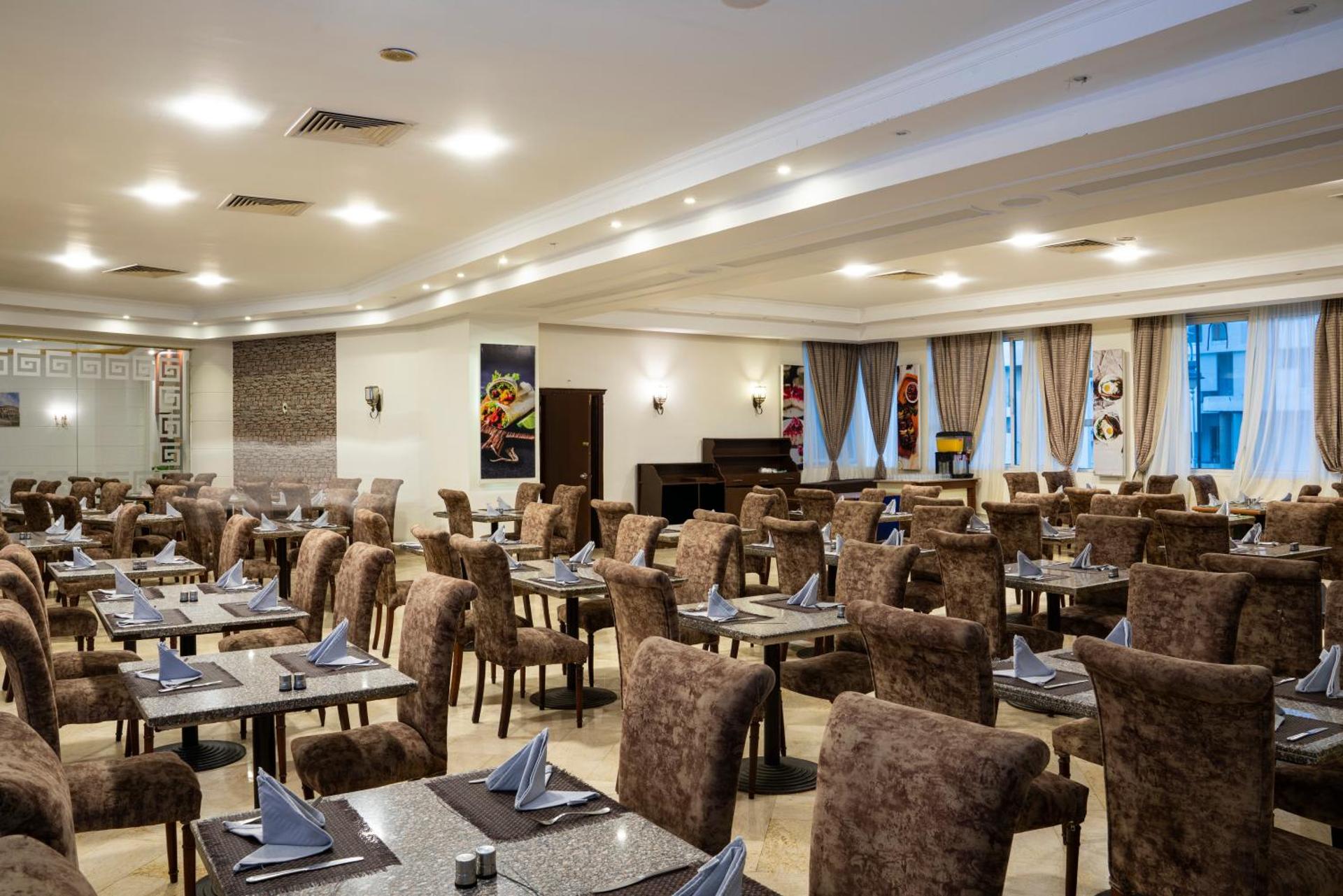 Roma Hotel - Photo 54