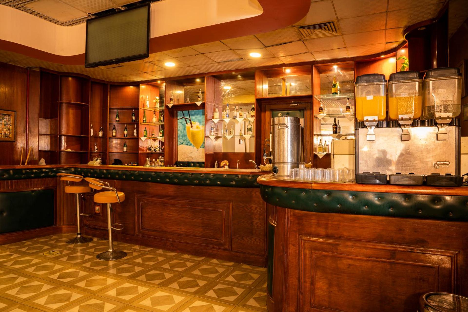 Roma Hotel - Photo 48