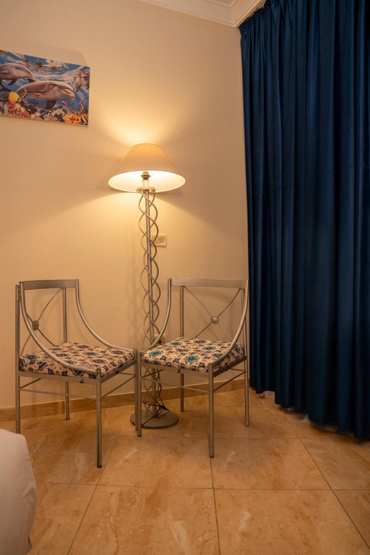 Roma Hotel - Photo 17