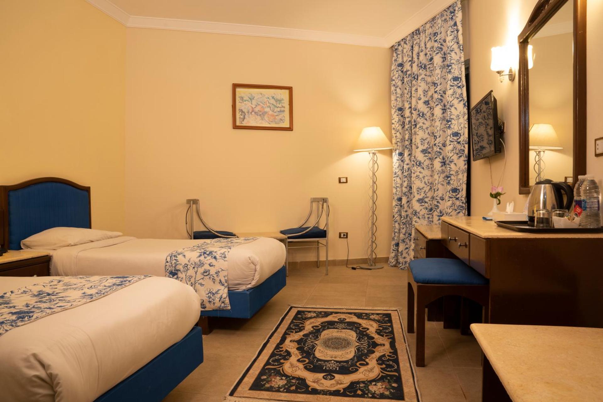 Roma Hotel - Photo 60