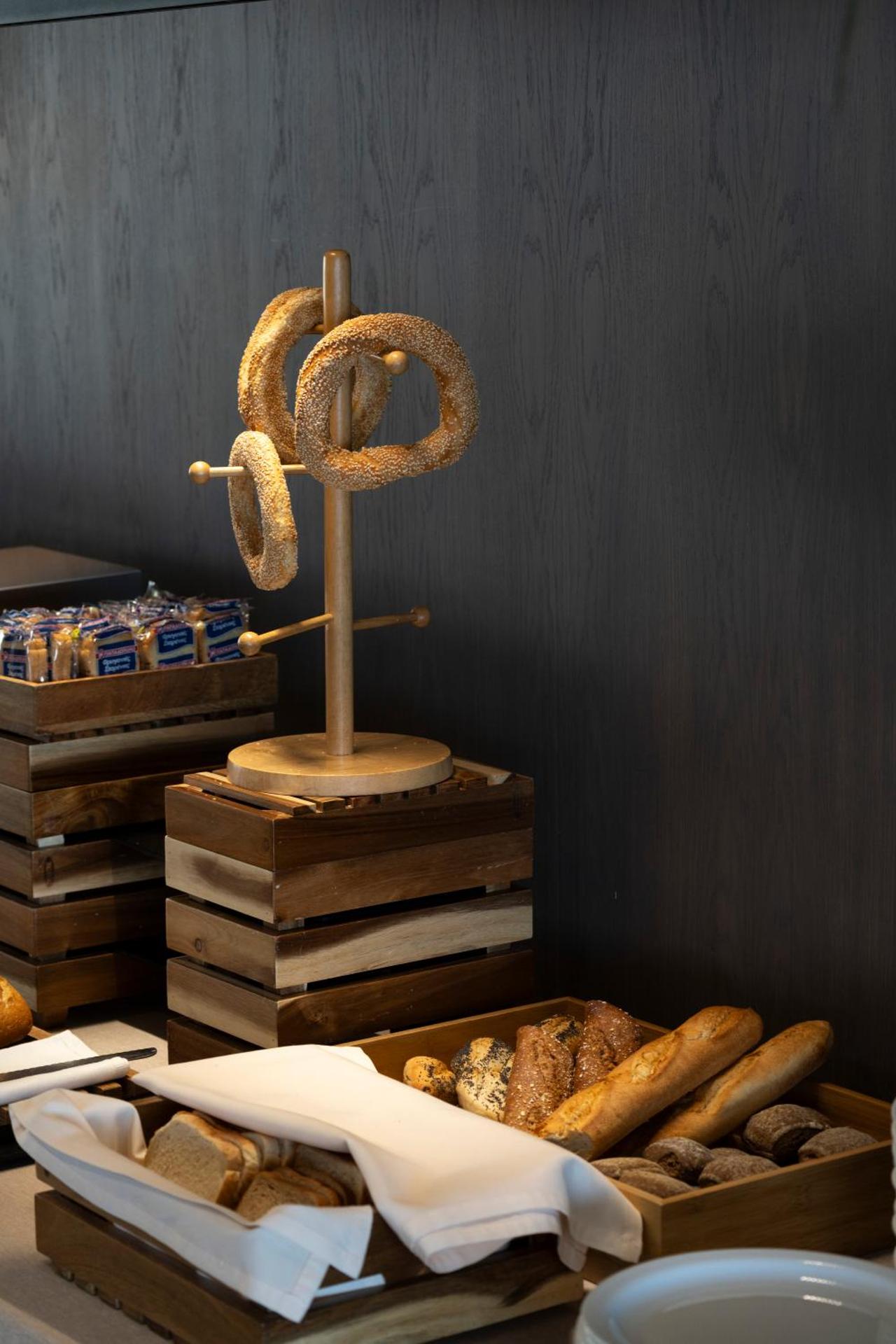 Coral Hotel Athens - Photo 108