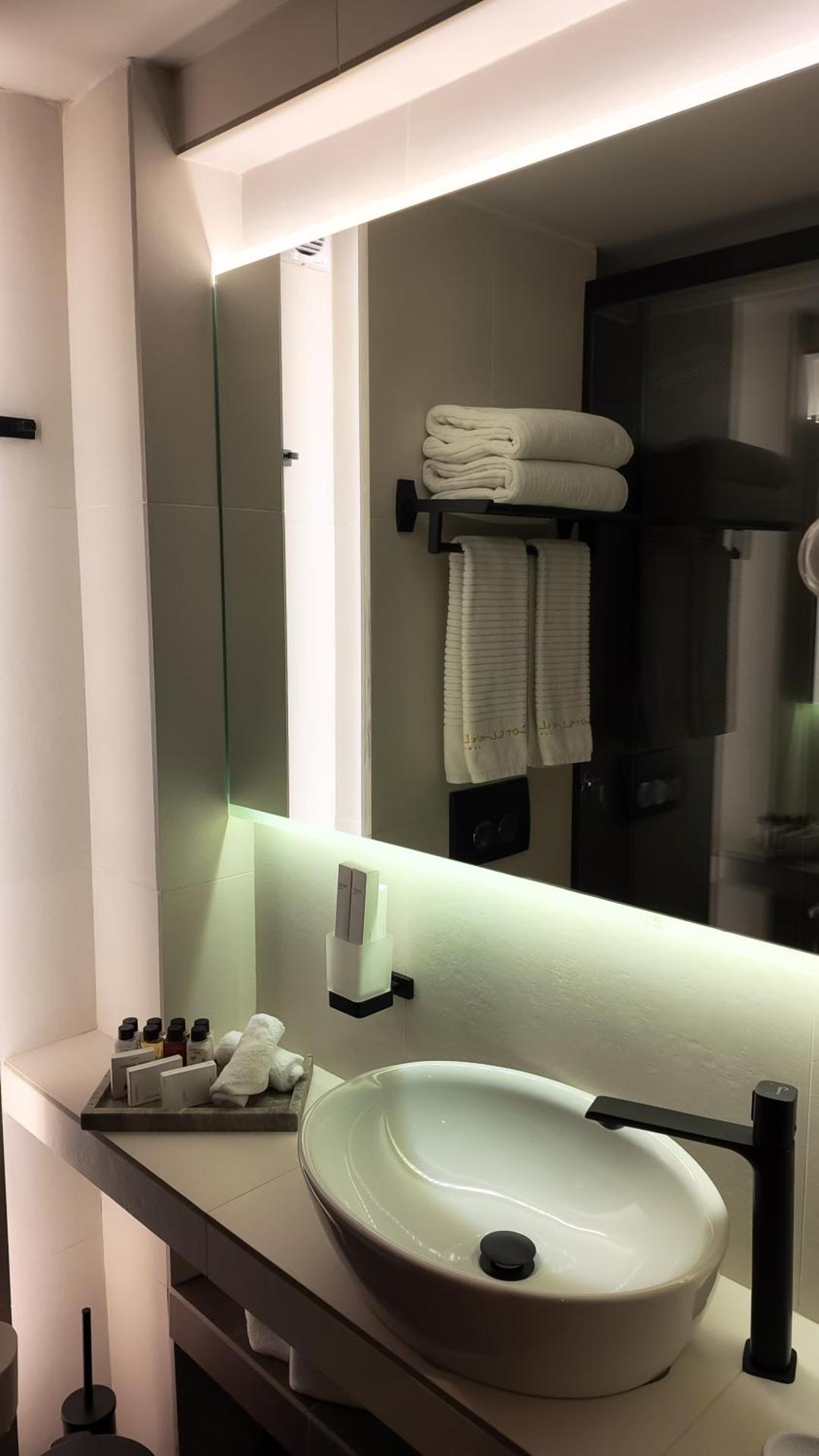 Coral Hotel Athens - Photo 51