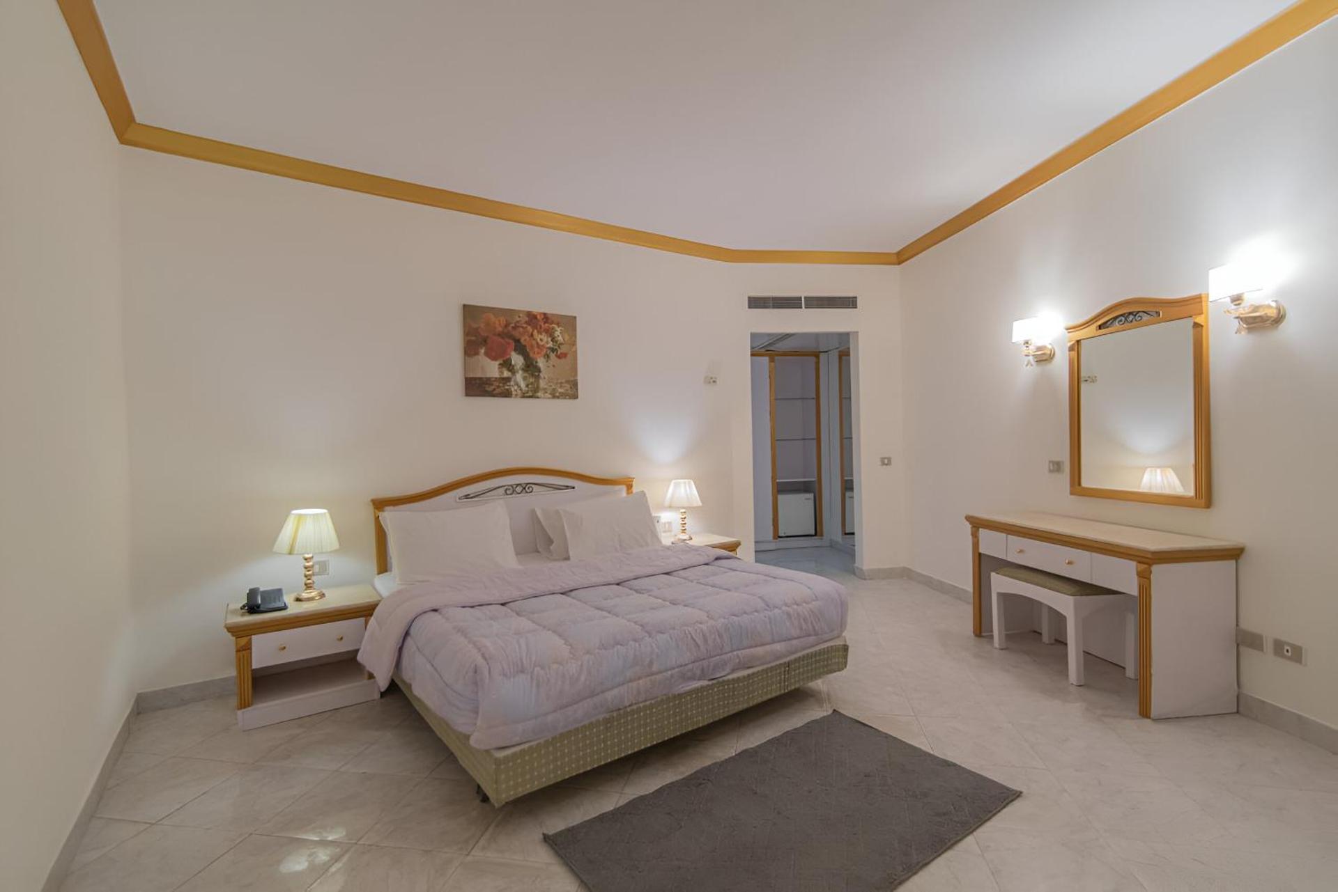 Roma Hotel - Photo 63