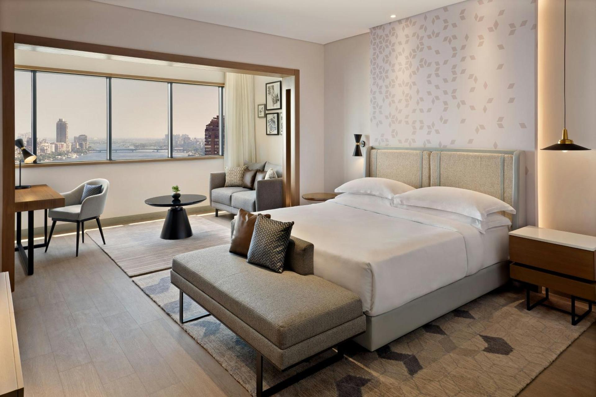 Sky Suite, 2 Bedroom Suite, Bedroom 1: 1 King, Bedroom 2: 2 Double, Nile, Skyline view