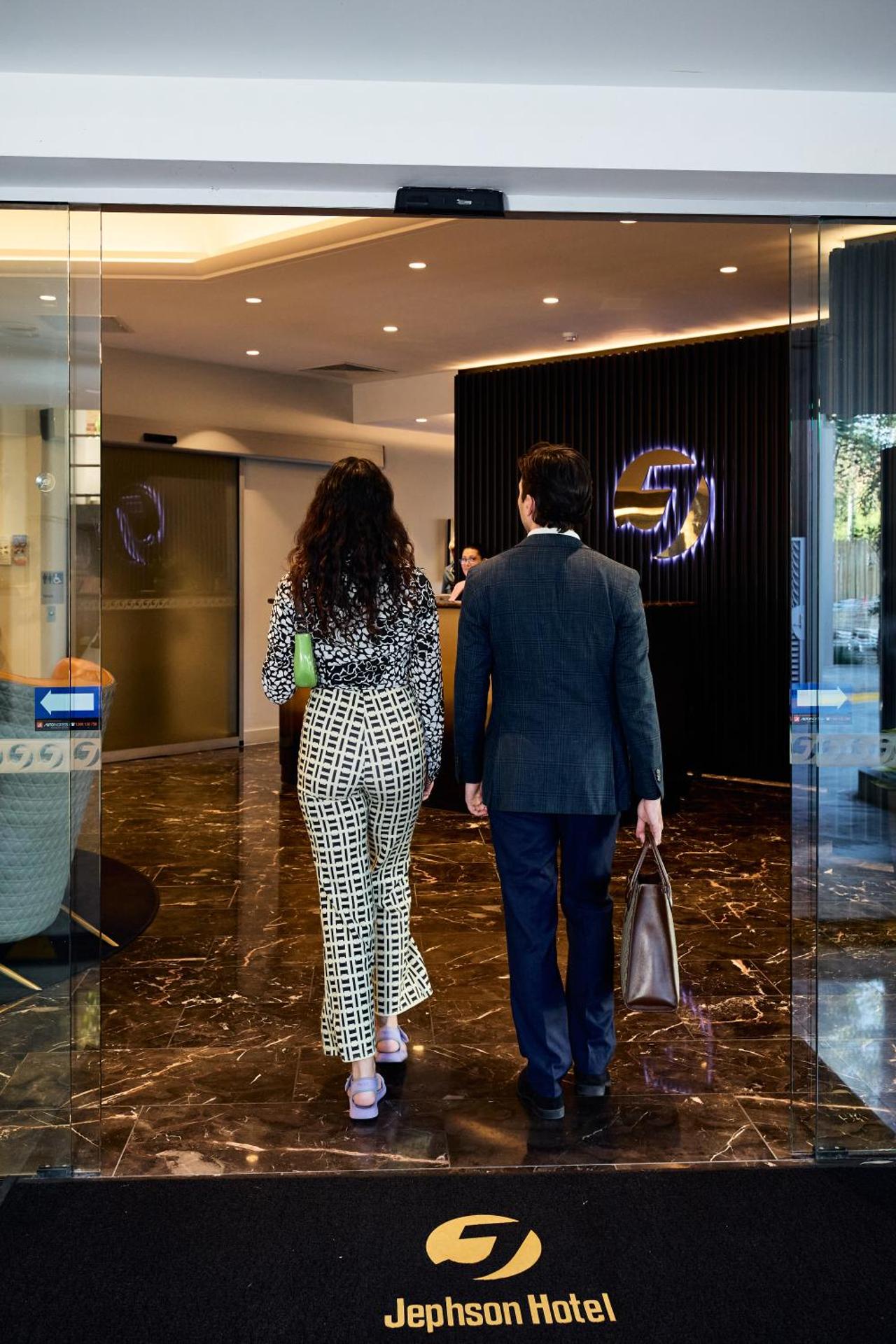 Jephson Hotel & Apartments - Photo 11