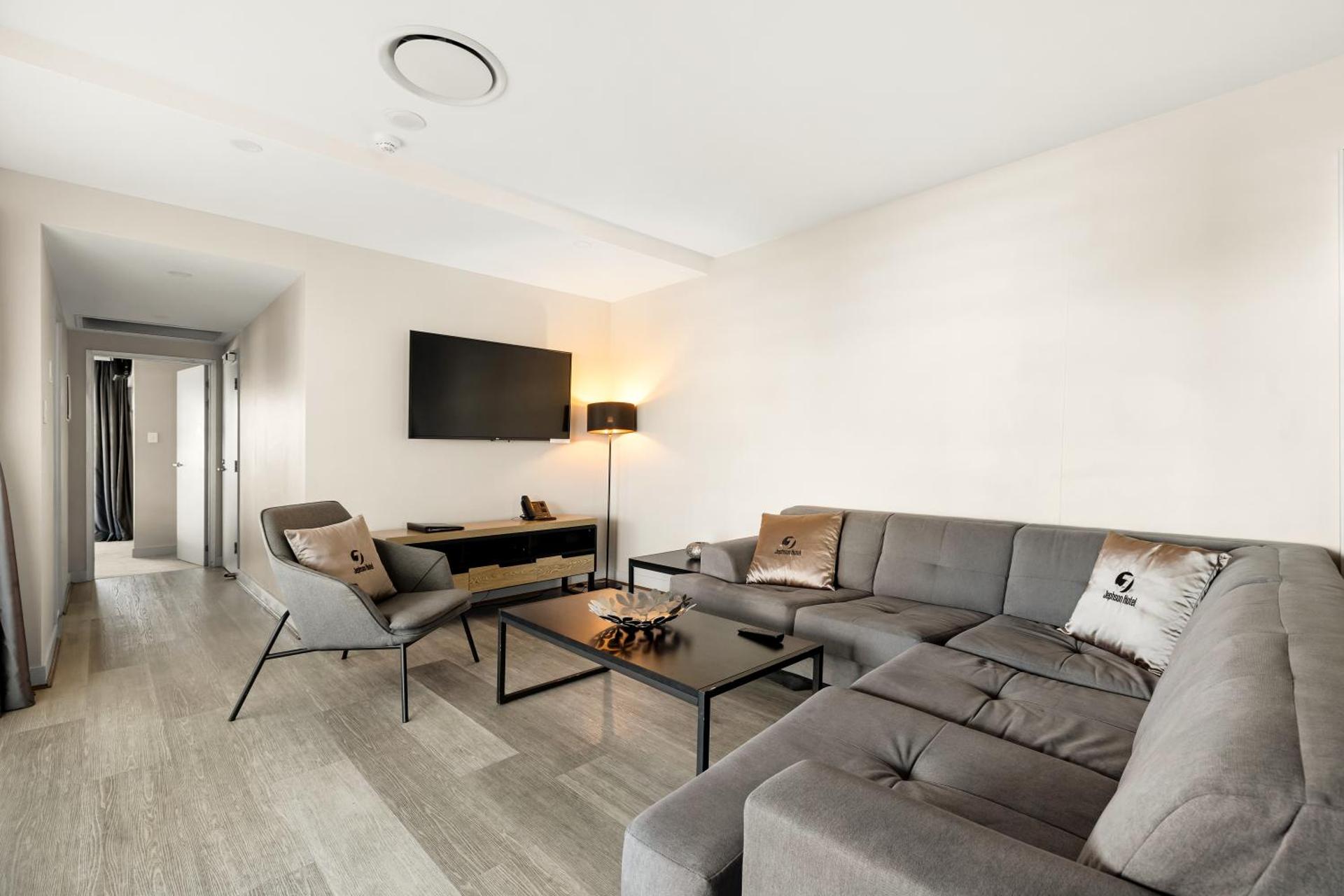 Jephson Hotel & Apartments - Photo 29