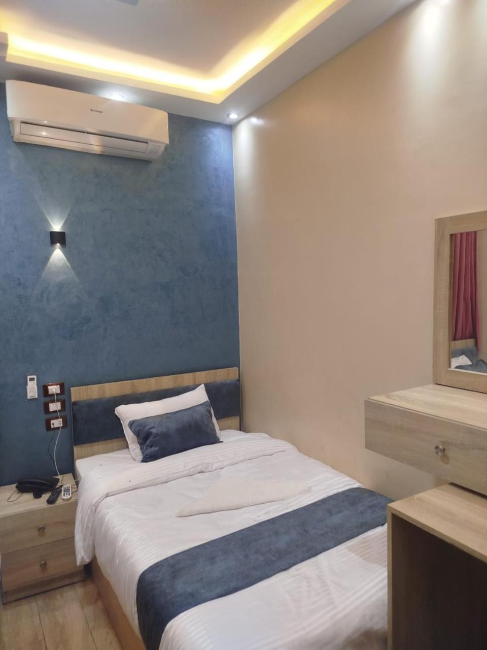 Red Pyramids Hotel - Photo 43