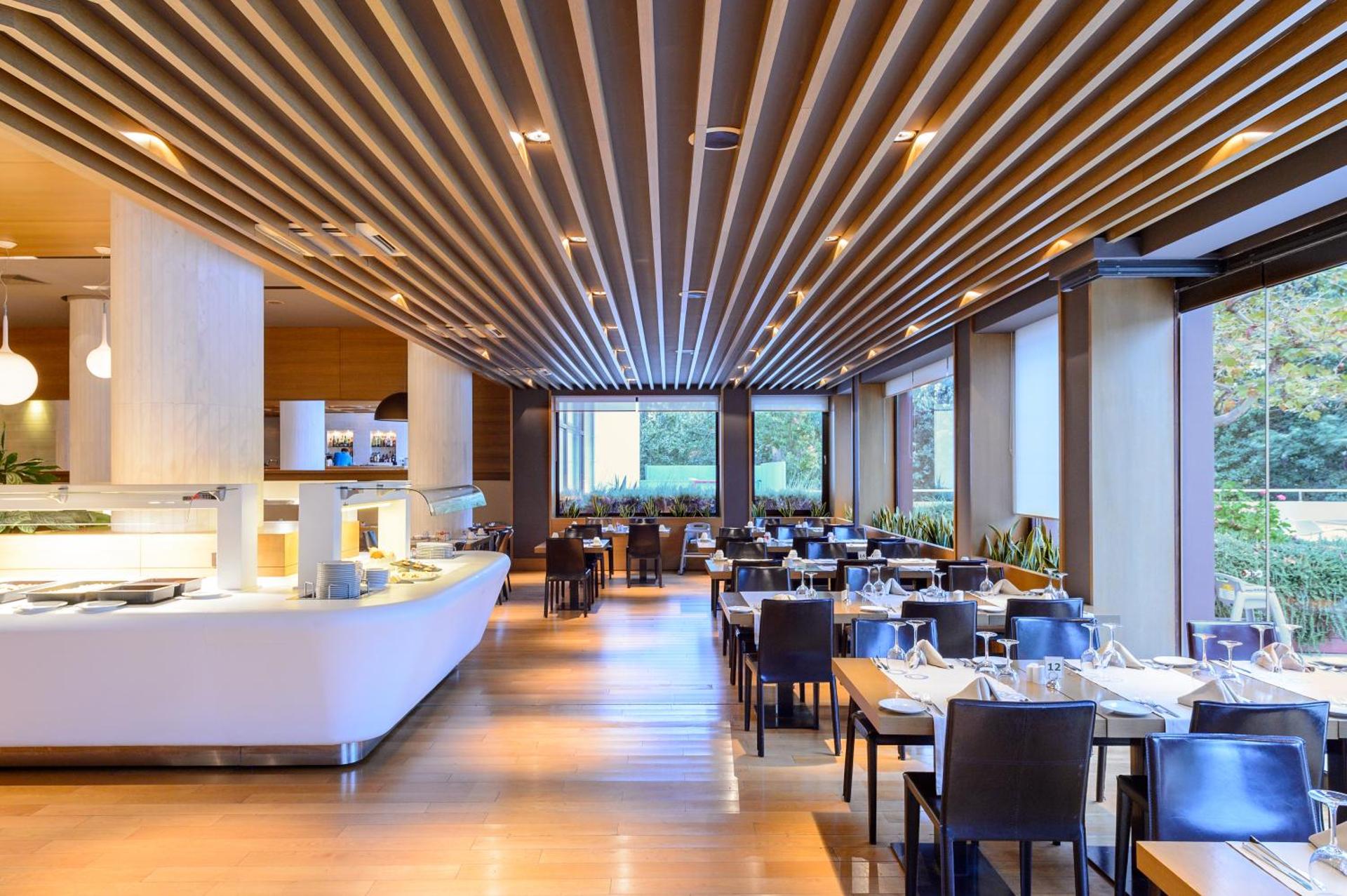 Alexander Beach Hotel & Spa - Photo 45