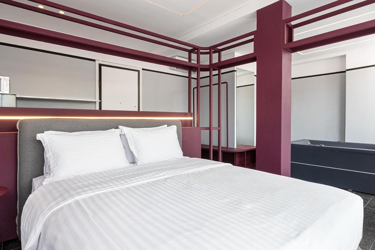 Acropolis View Luxury Apartments with Jacuzzi - Photo 19