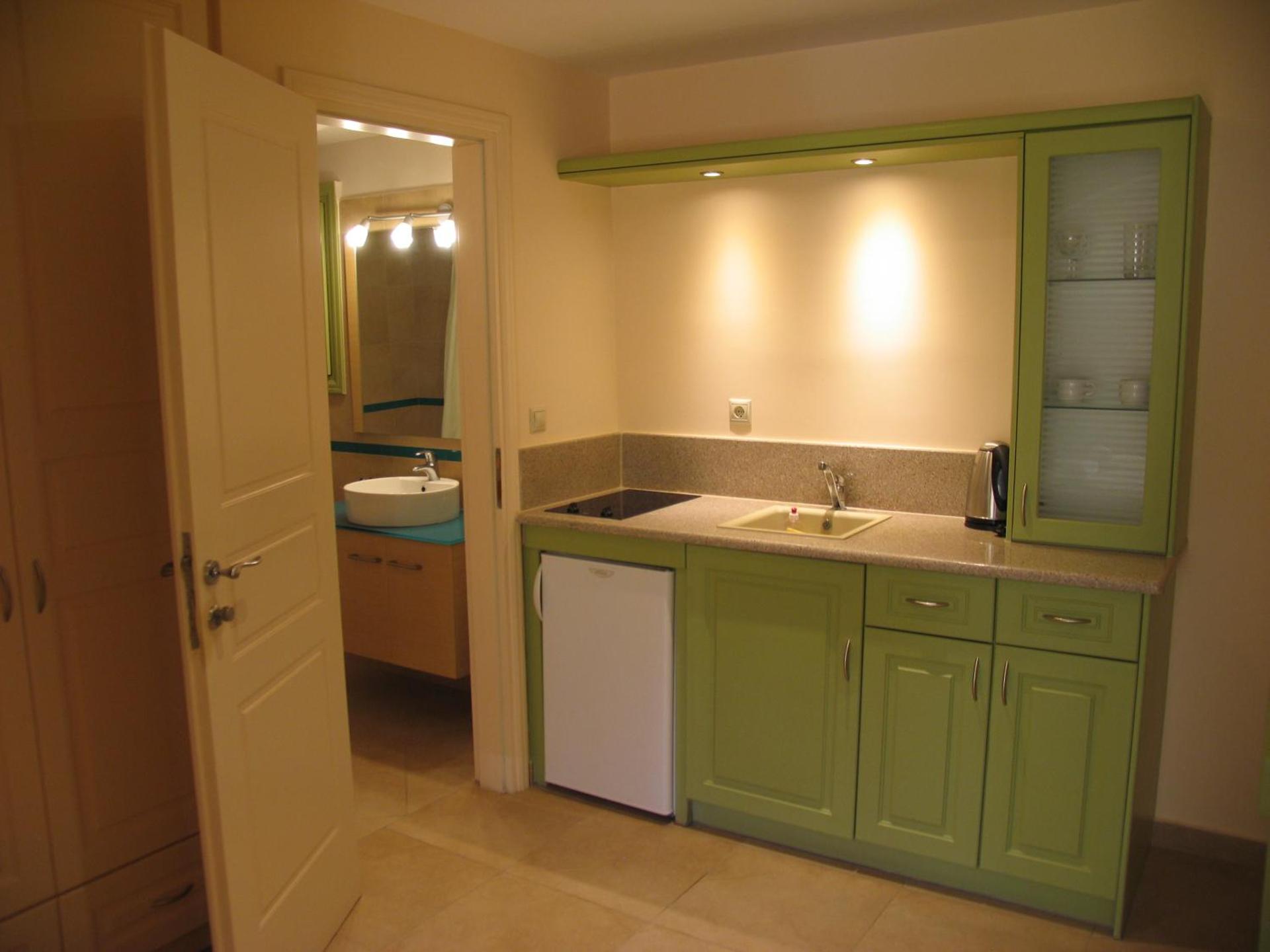 Anassa Deluxe Suites - Photo 16