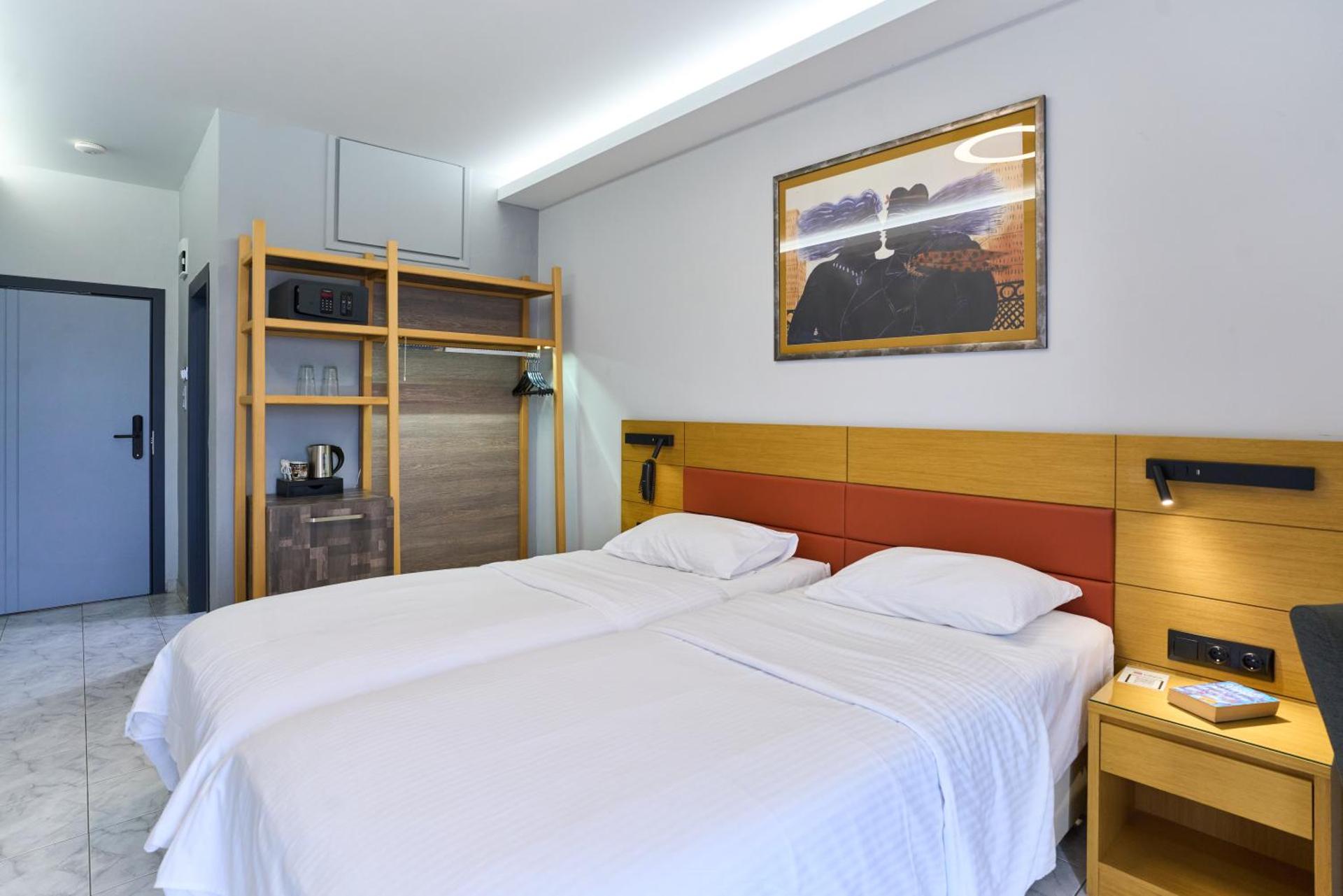Hotel Erika - Photo 80
