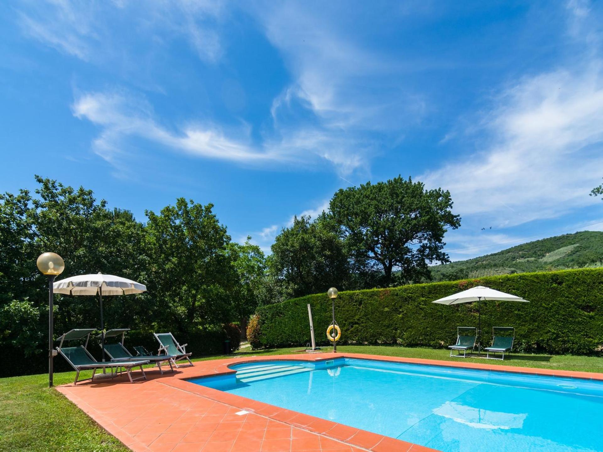 Farmhouse in Tuscany with Panoramic Pool - Photo 30