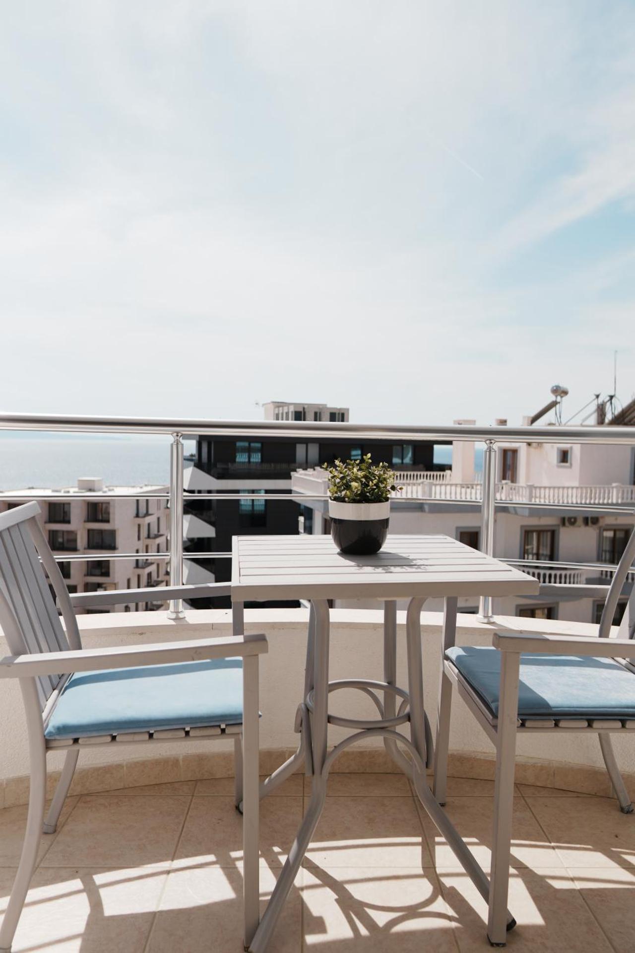 Hotel Blue Sky - Photo 104