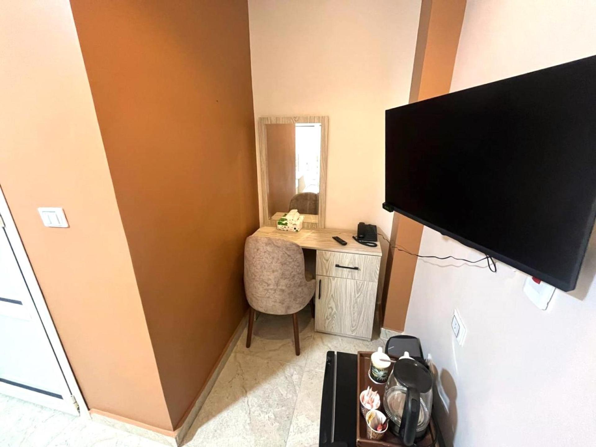 Nefri Pyramids Hotel - Photo 15