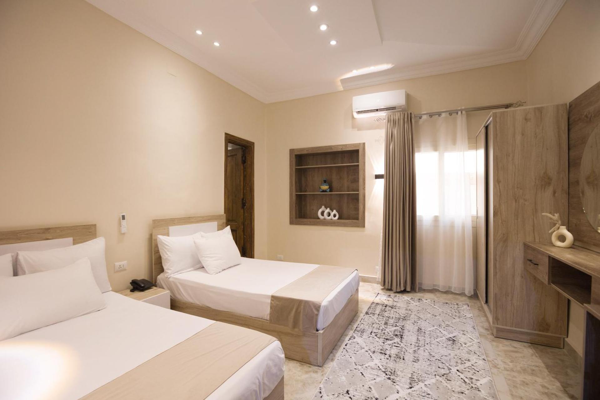 Secrets Of The Pyramids Hotel - Photo 85