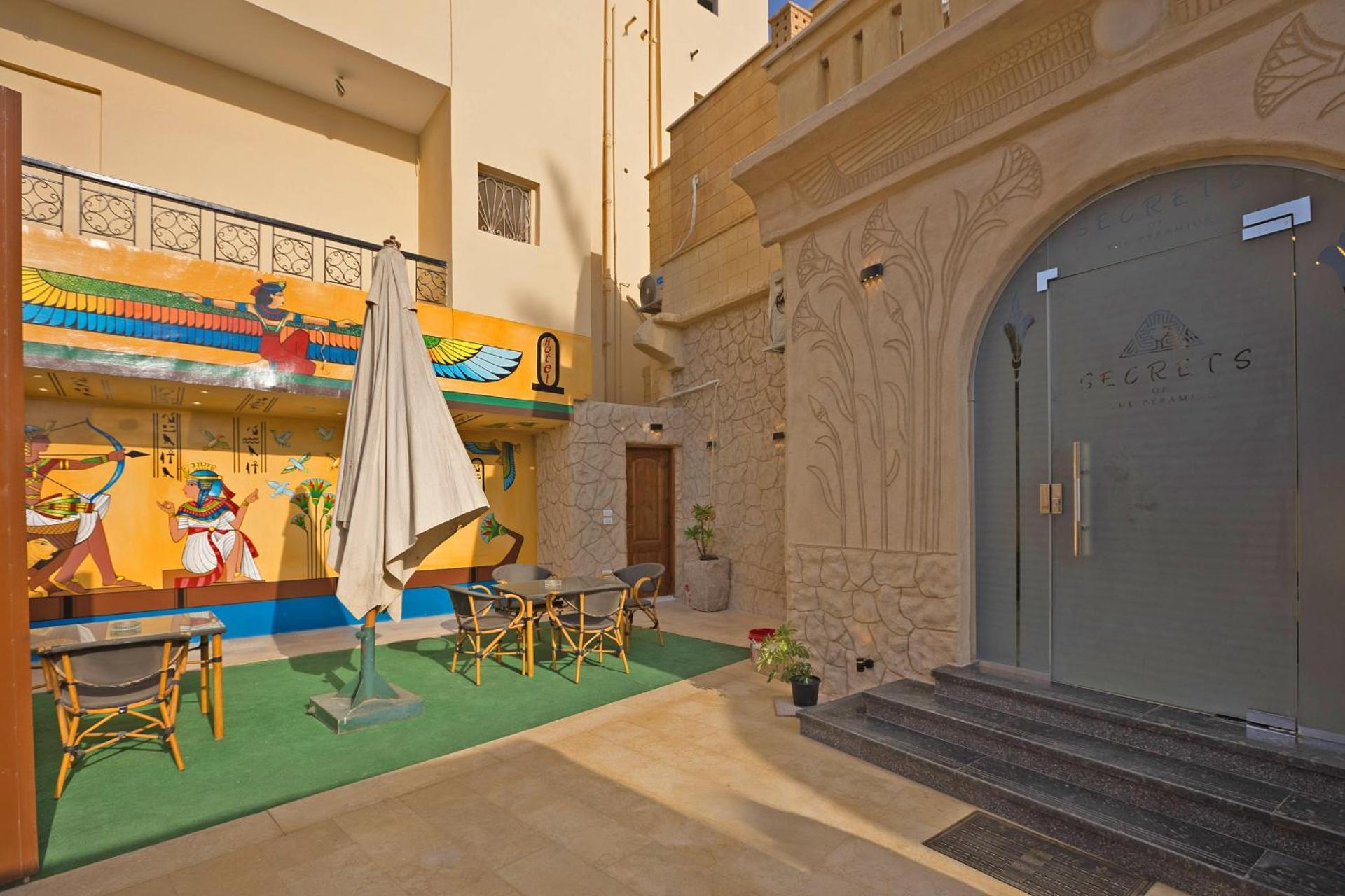 Secrets Of The Pyramids Hotel - Photo 9