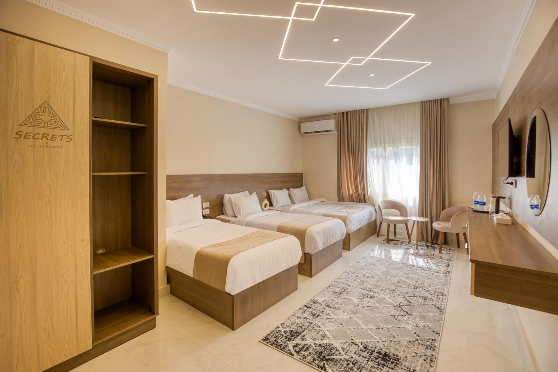 Triple Room with City View