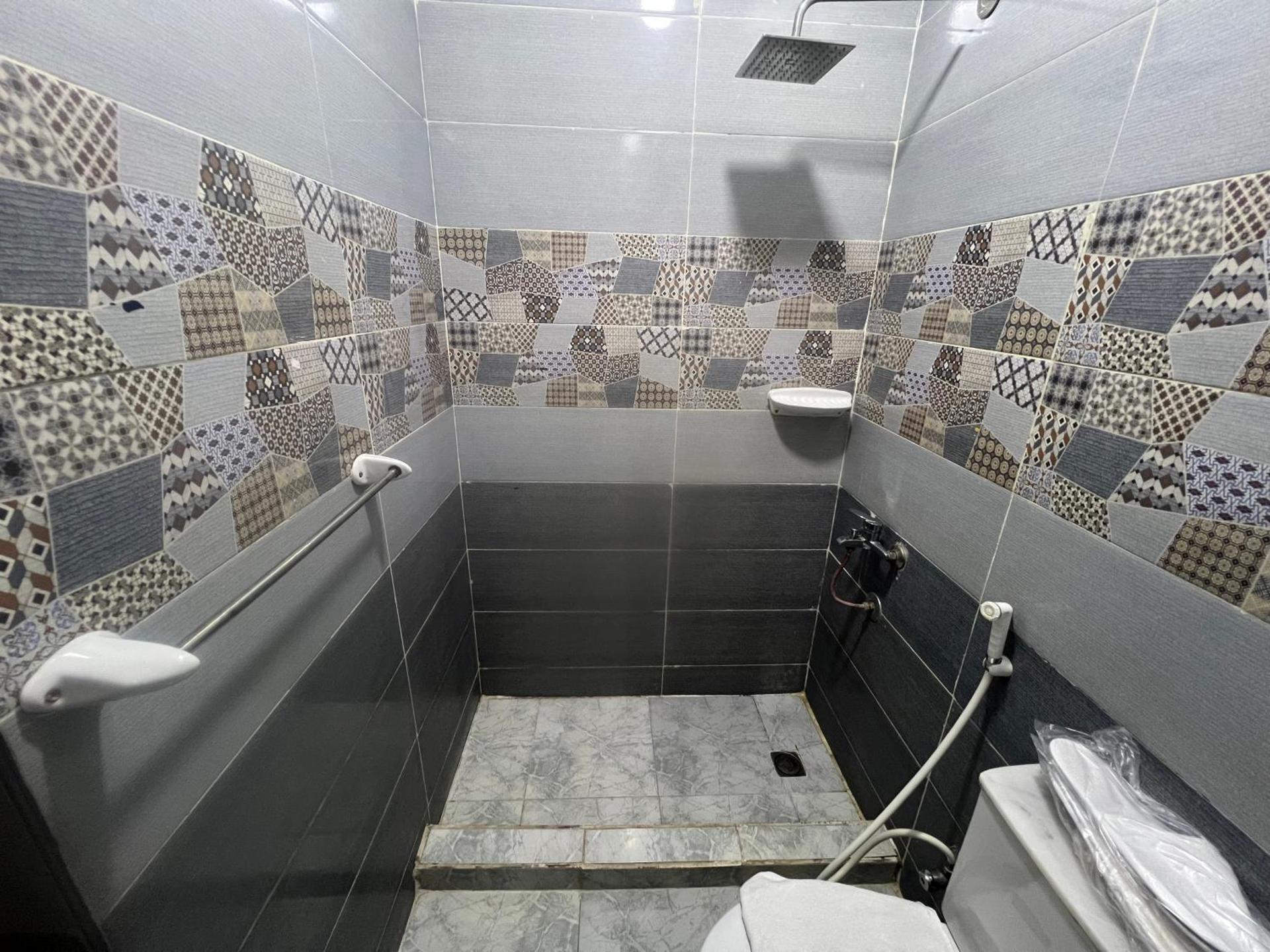 Osiris pyramids - Photo 50