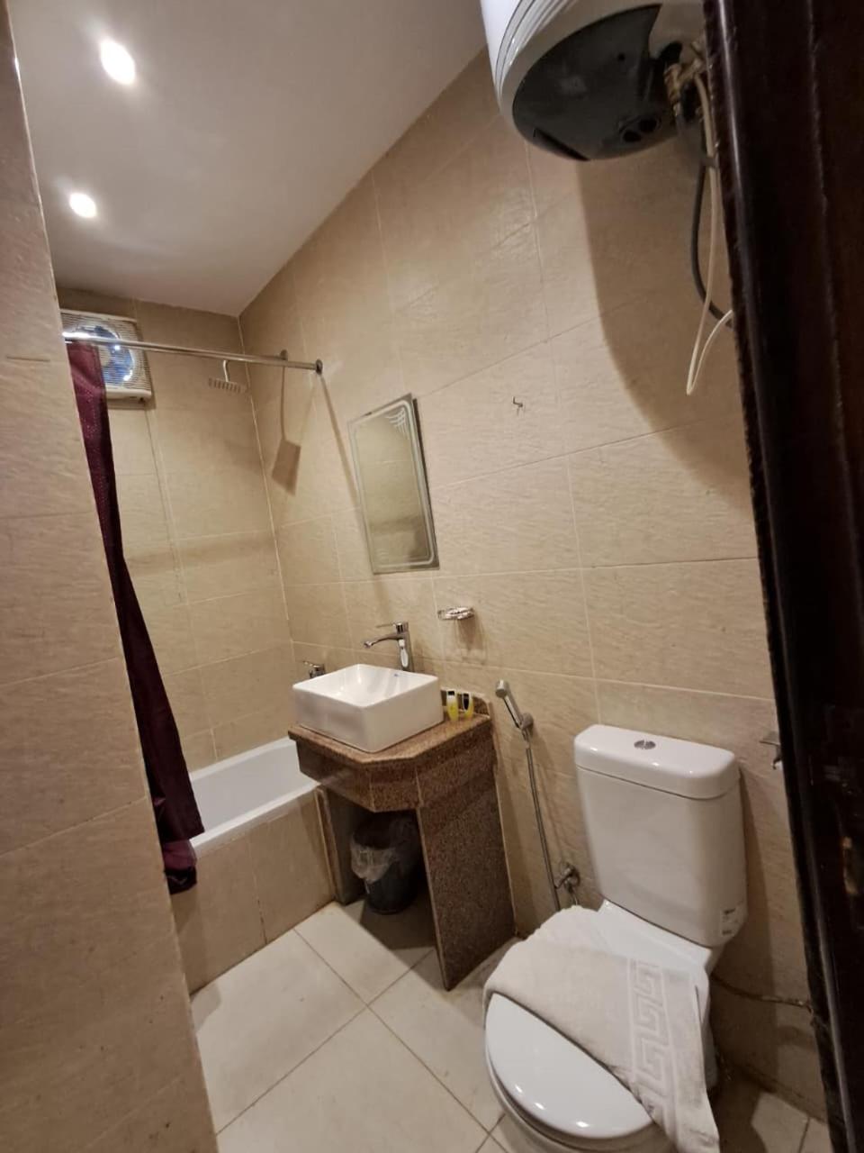 The Great Golden Pyramid - Photo 25