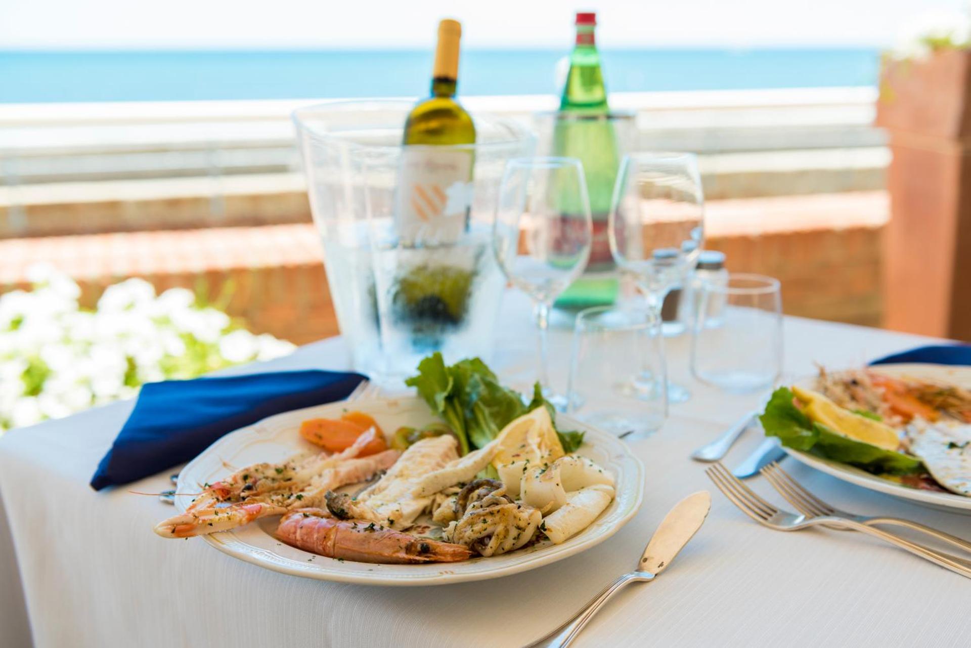 Hotel Ristorante Maga Circe - Photo 171