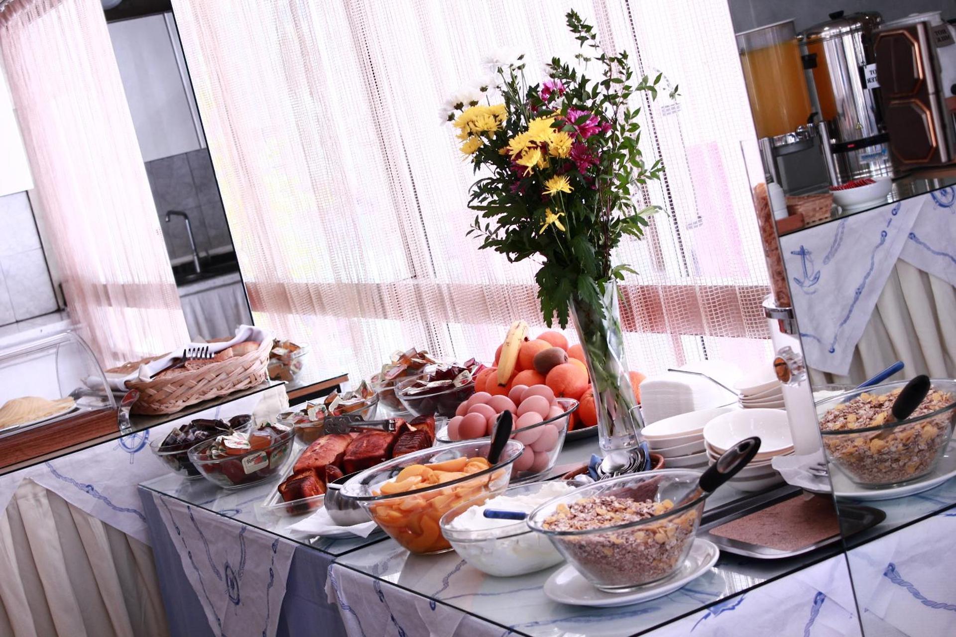 Apollo Hotel - Photo 44