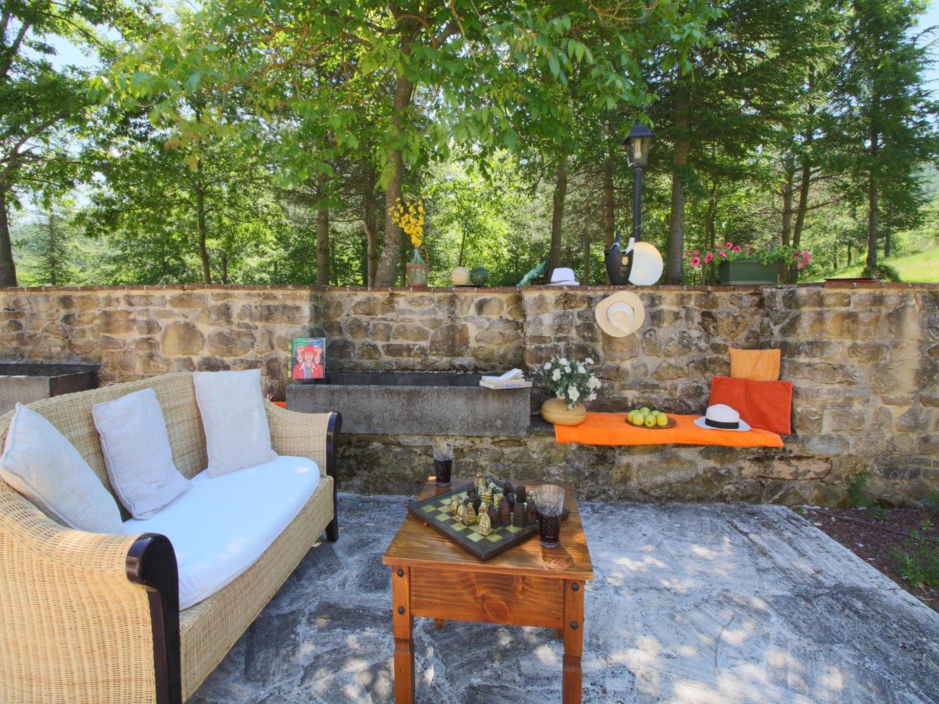 Mansion in Apecchio near Lake and Pool