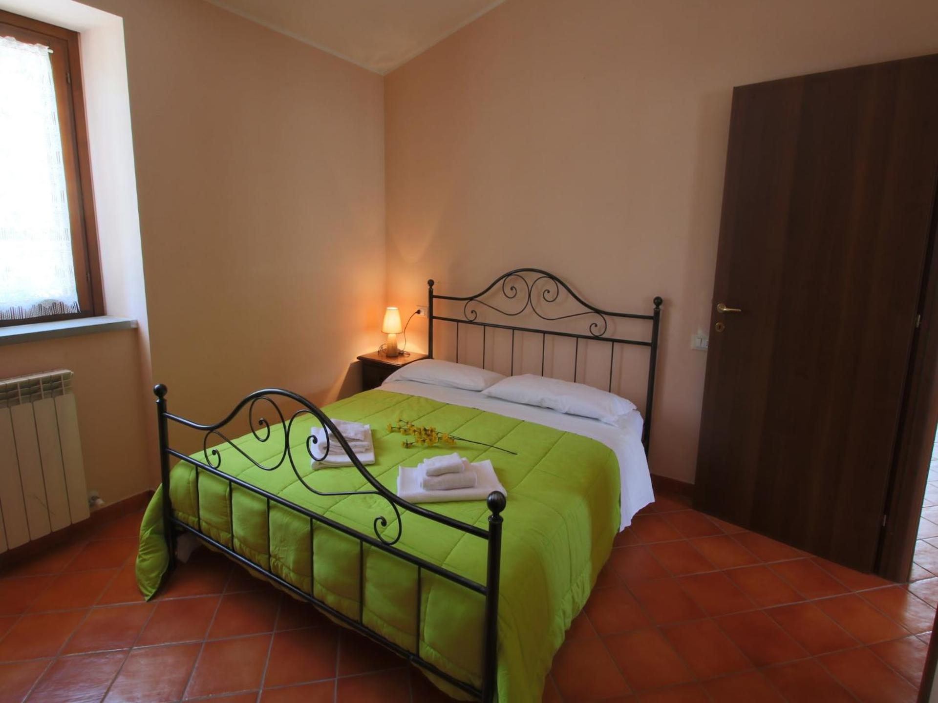Mansion in Apecchio near Lake and Pool - Photo 21