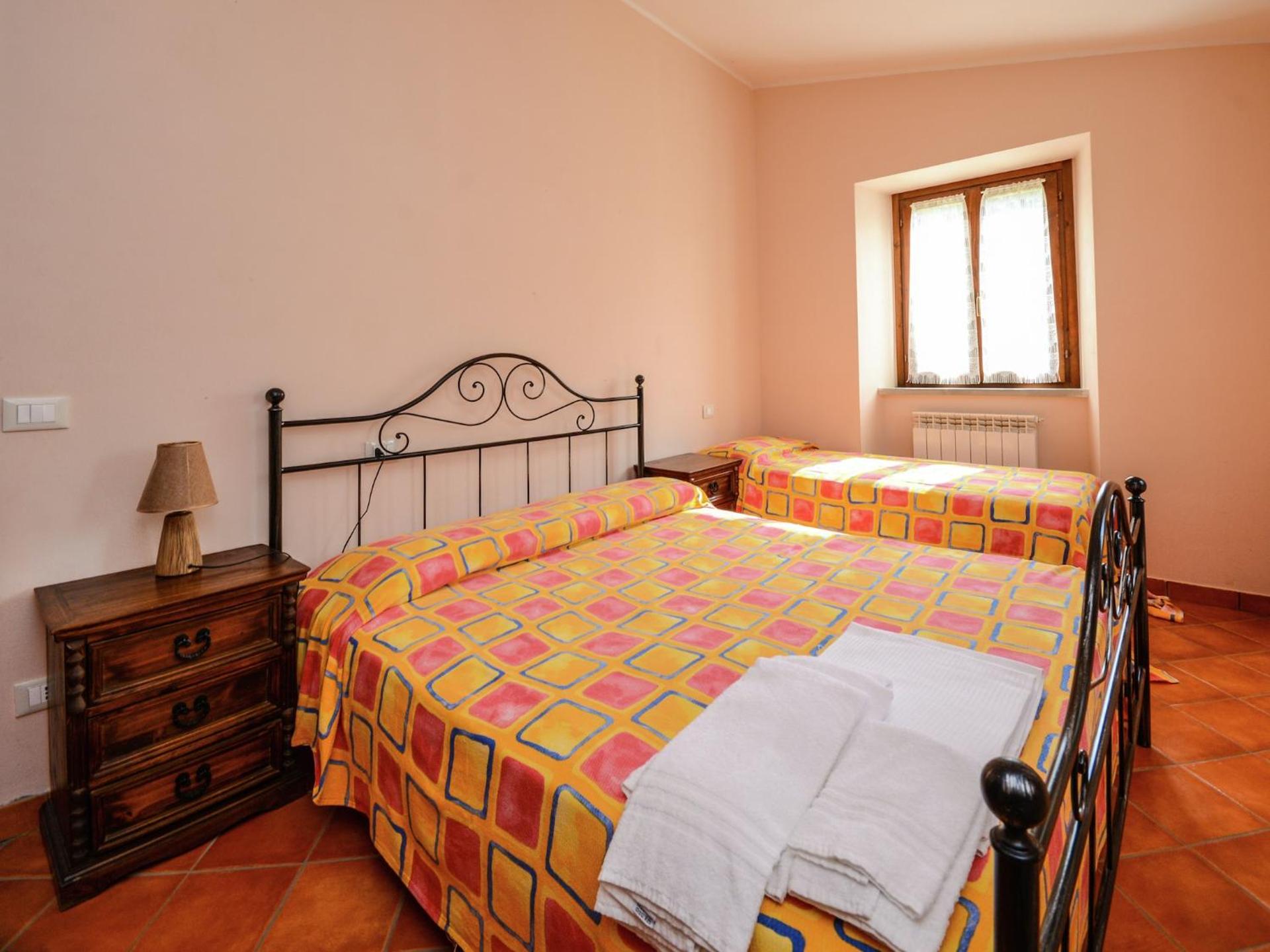 Mansion in Apecchio near Lake and Pool - Photo 27