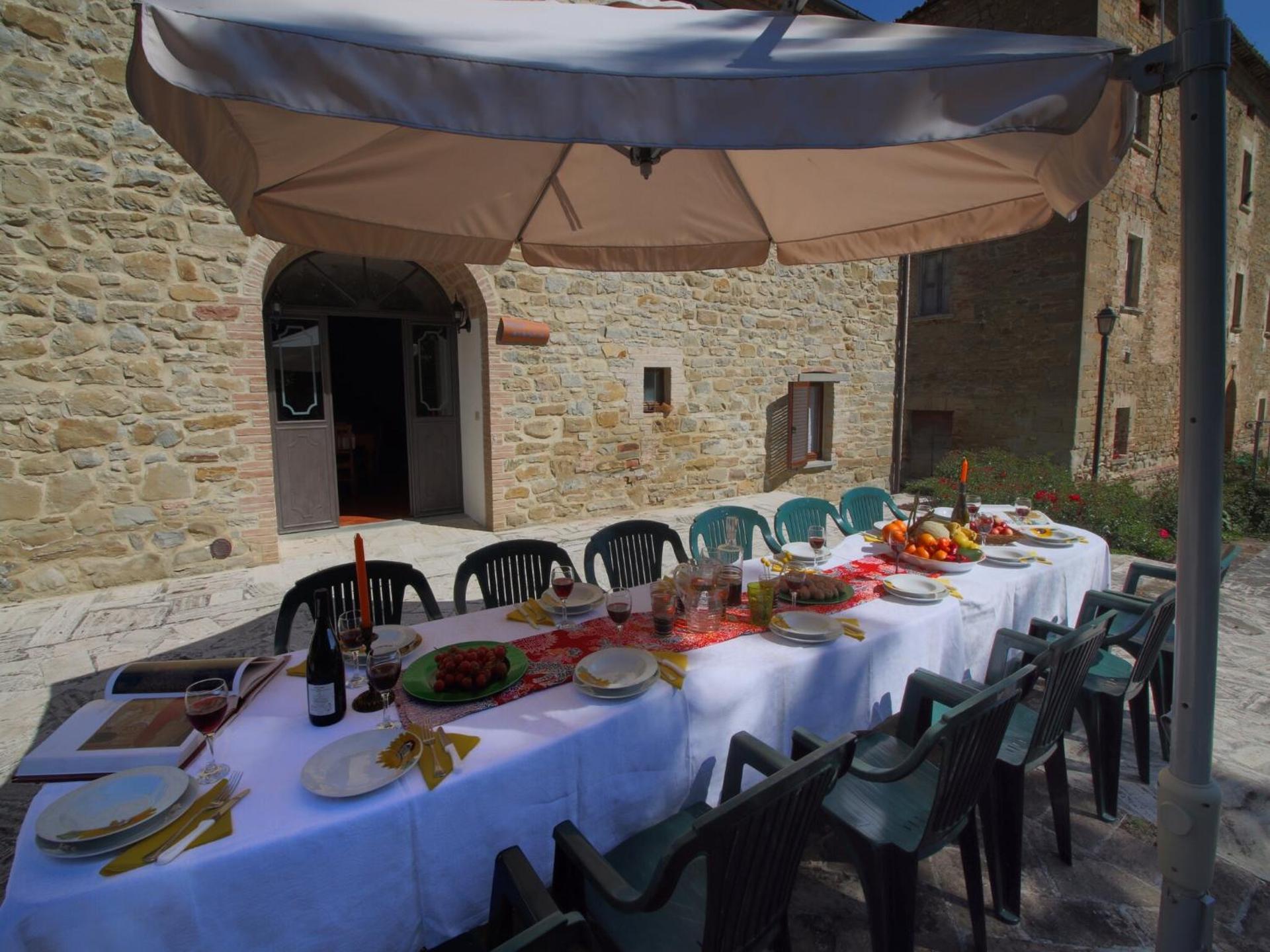 Mansion in Apecchio near Lake and Pool - Photo 33