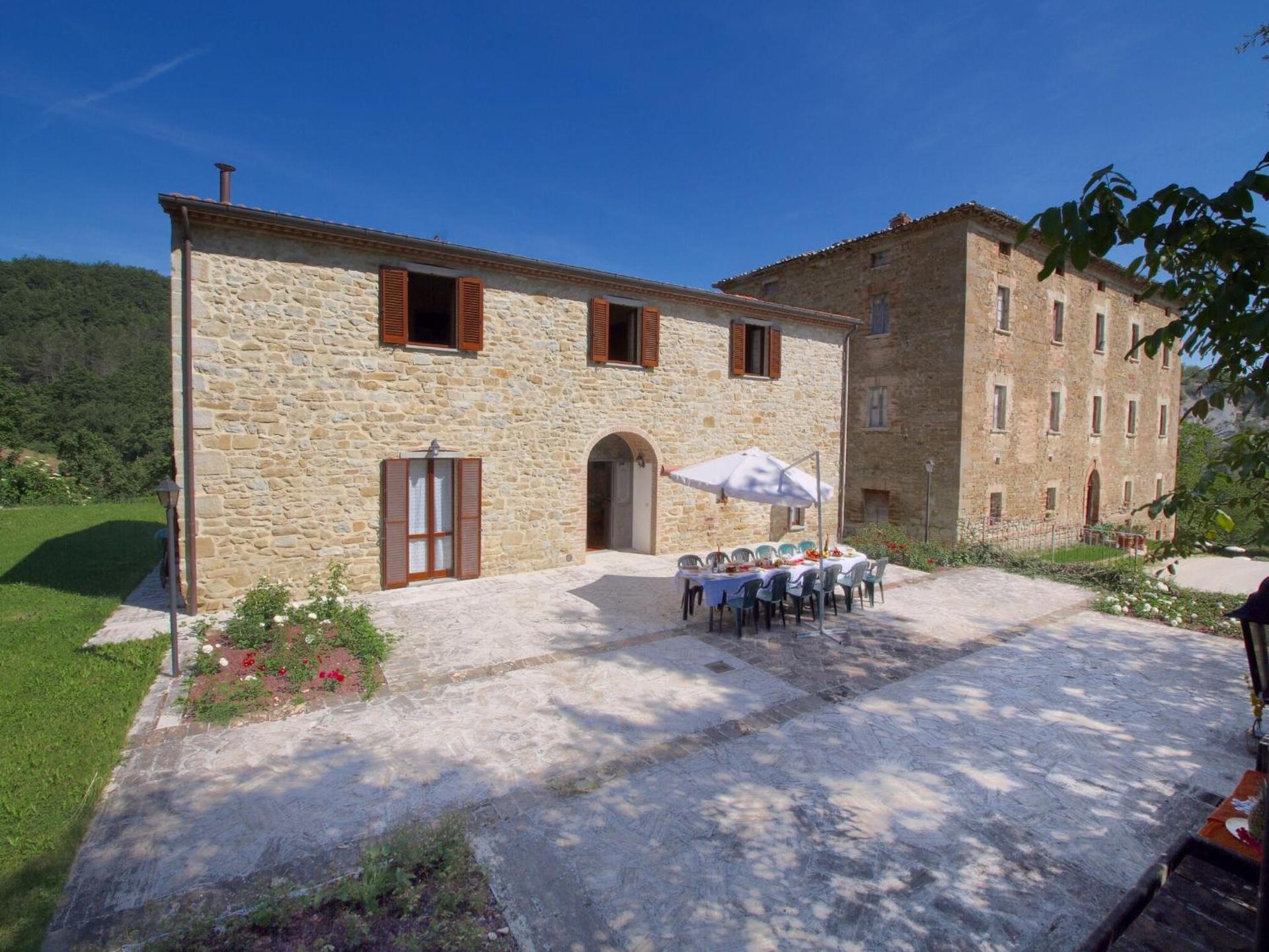 Mansion in Apecchio near Lake and Pool - Photo 6