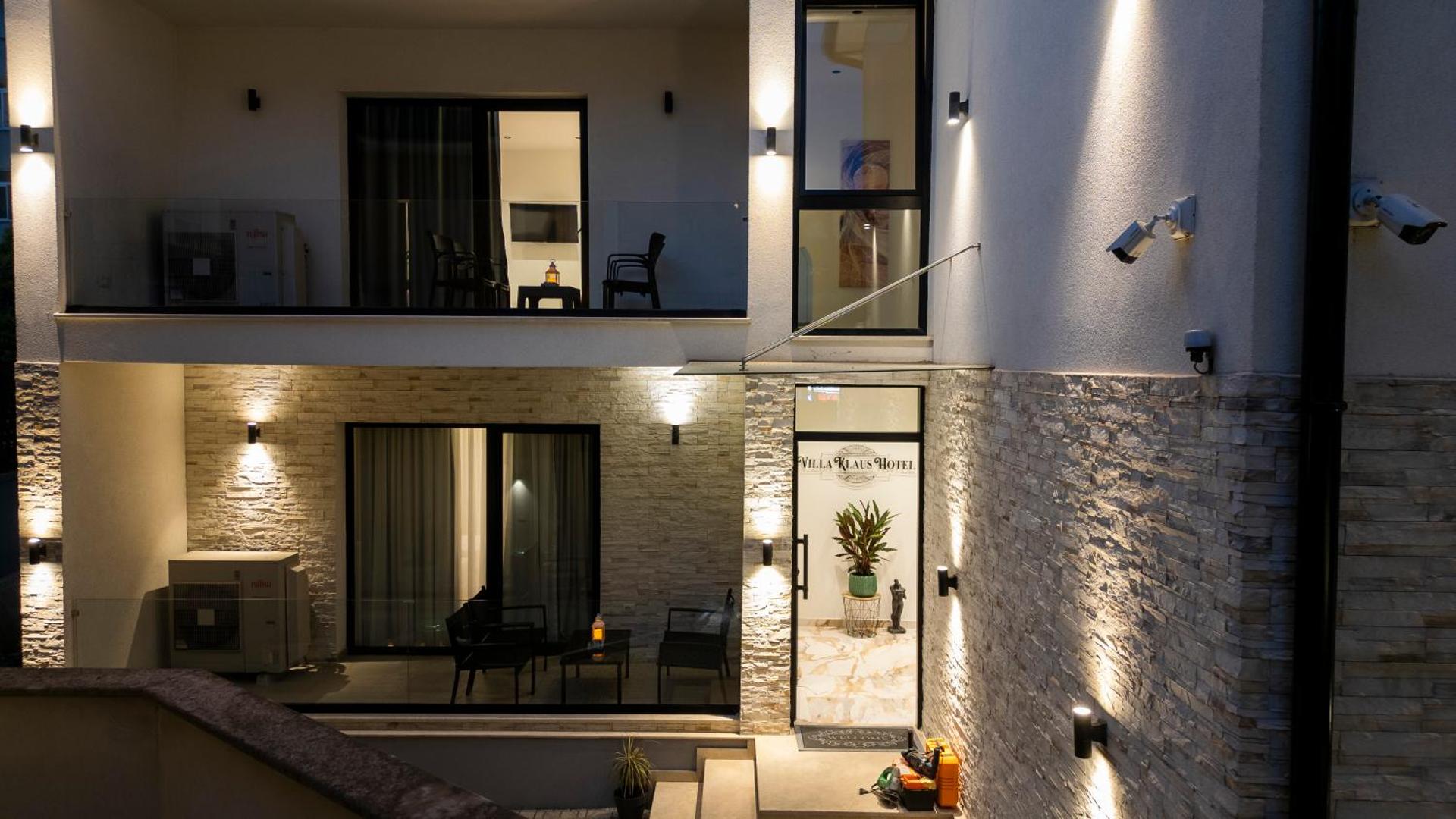 Villa Klaus Center Hotel - Photo 2