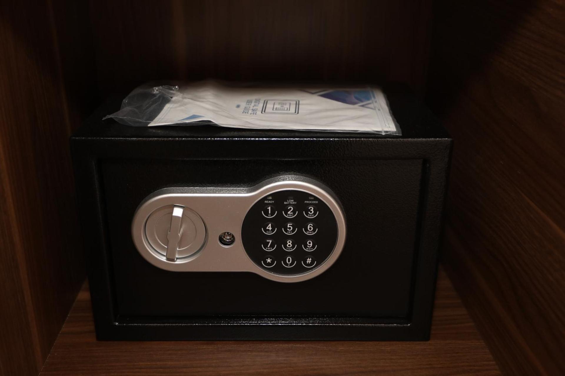 Villa Klaus Center Hotel - Photo 45