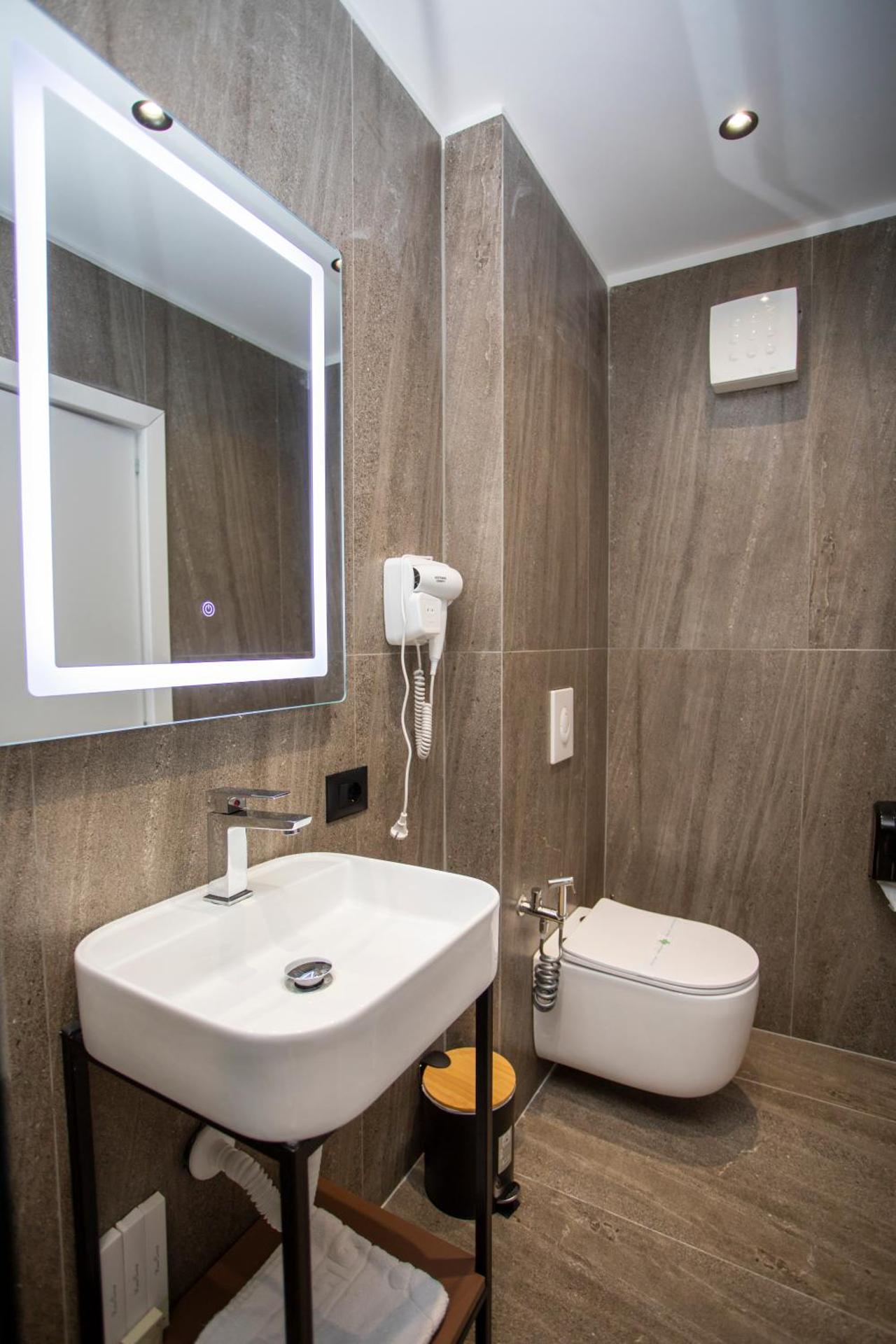 Villa Klaus Center Hotel - Photo 50