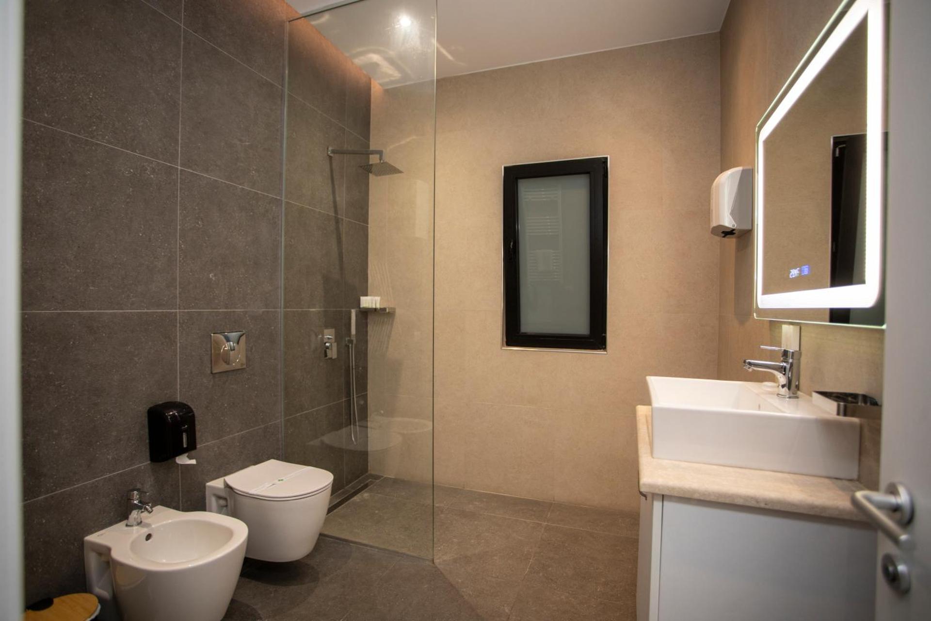 Villa Klaus Center Hotel - Photo 27