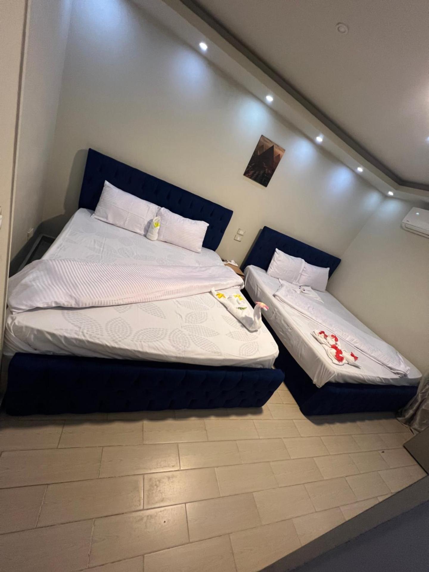 Osiris pyramids - Photo 55