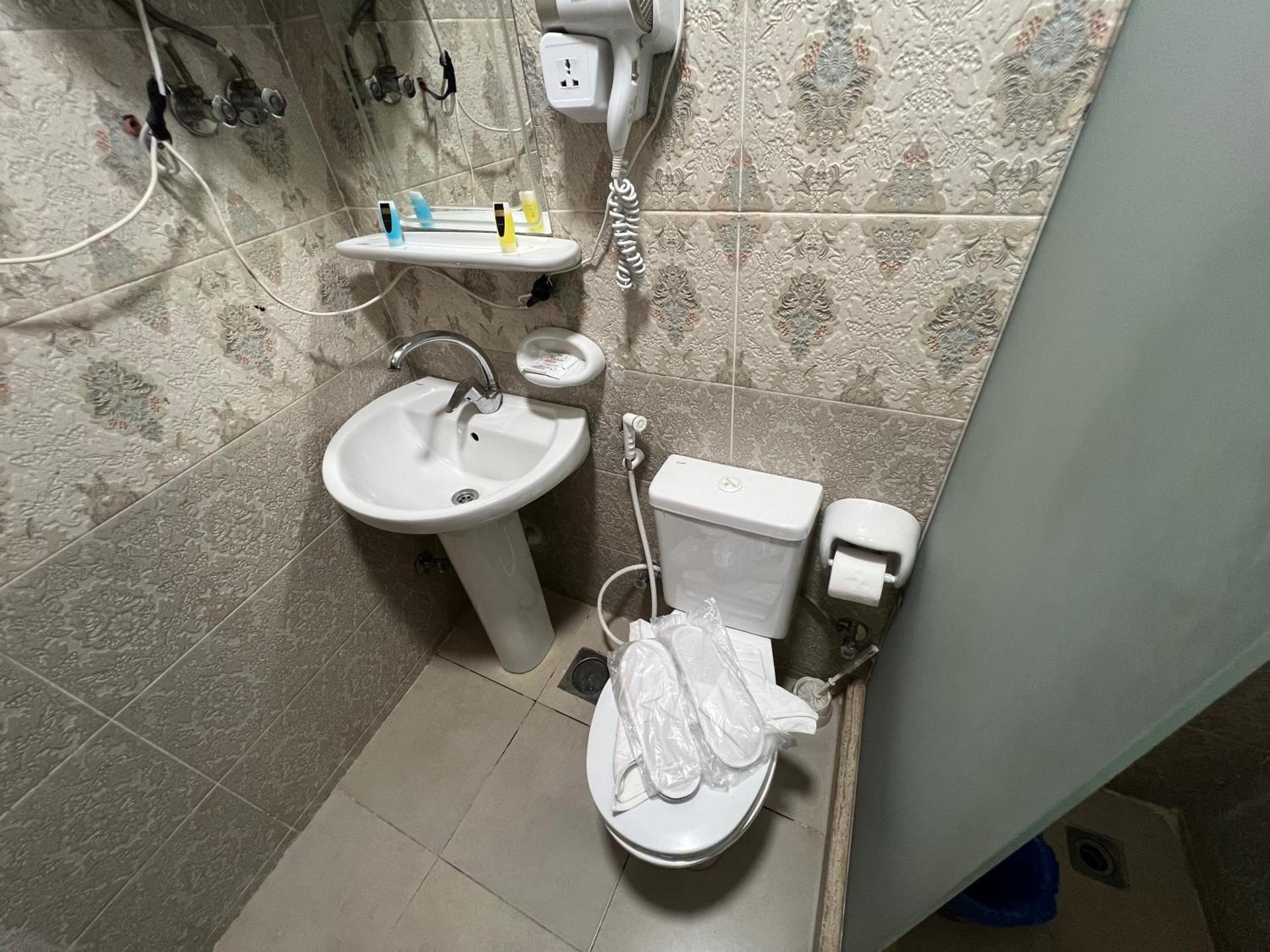 Osiris pyramids - Photo 59