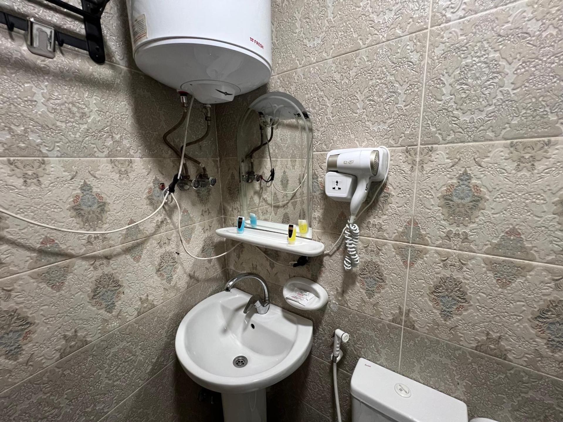 Osiris pyramids - Photo 60