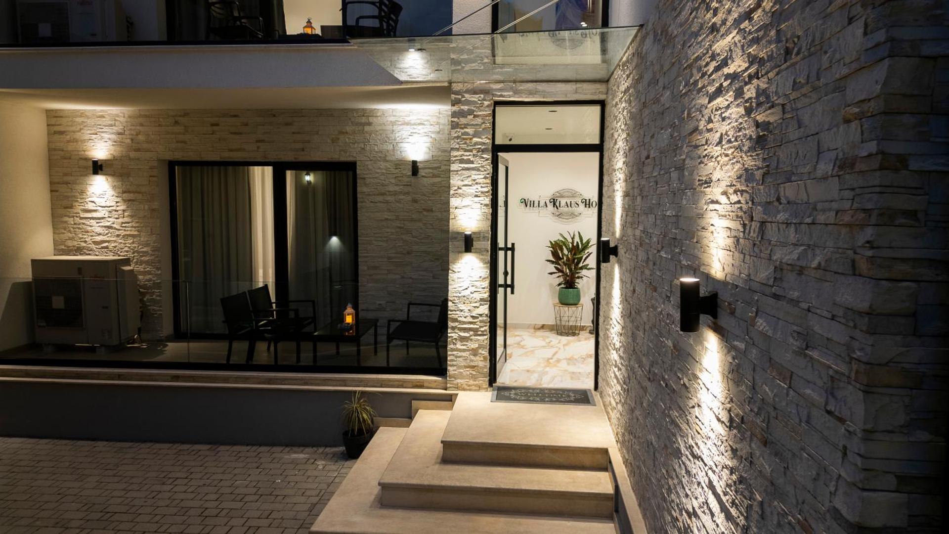 Villa Klaus Center Hotel - Photo 31