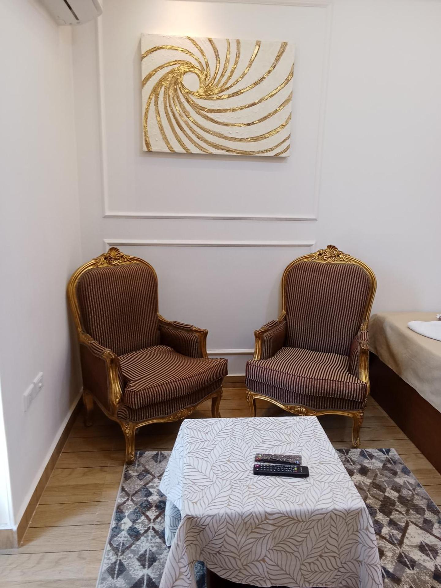 New Panorama Inn - Photo 4