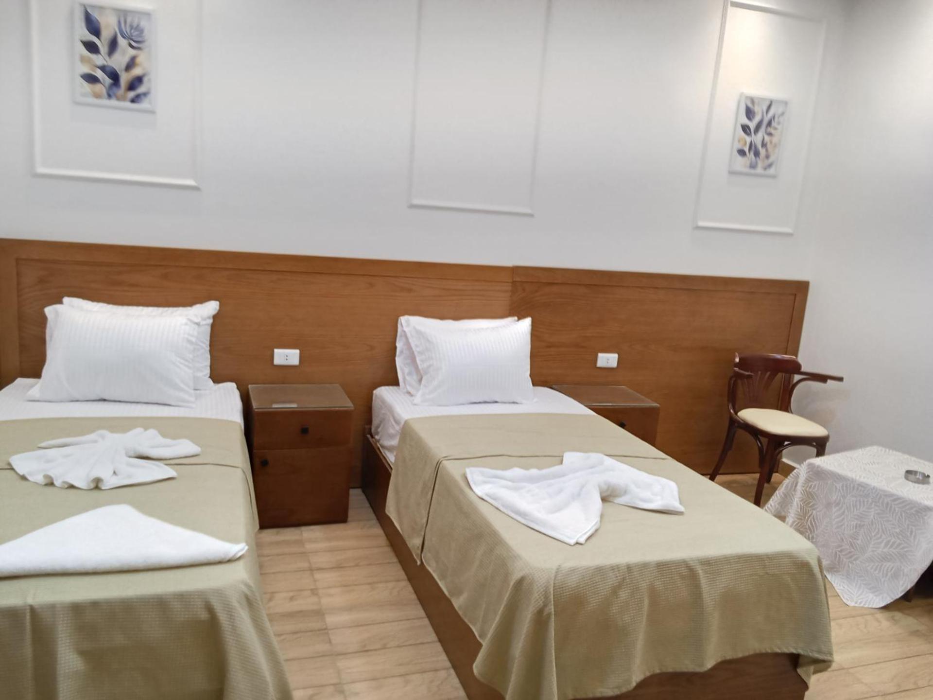 New Panorama Inn - Photo 15