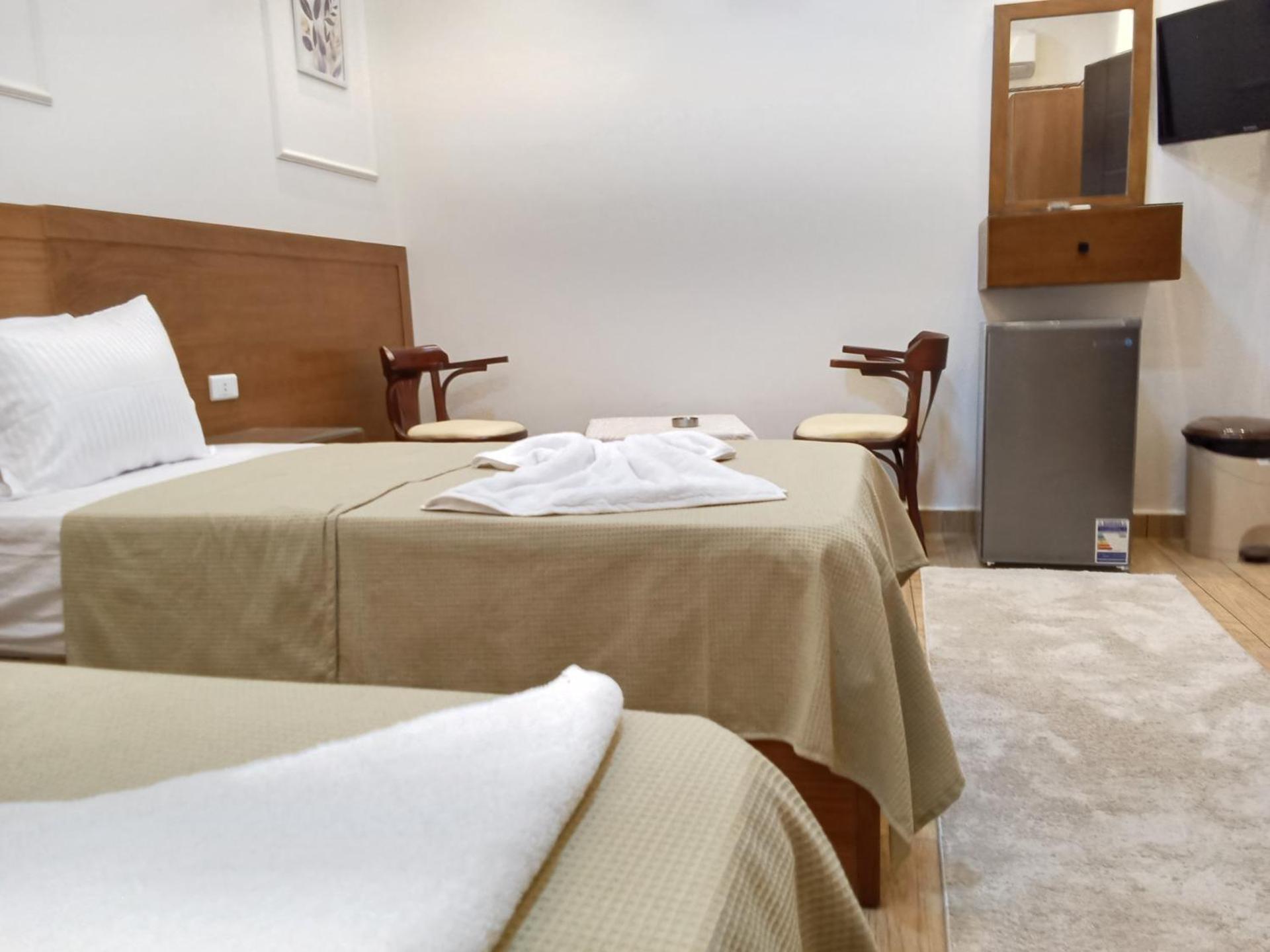 New Panorama Inn - Photo 10