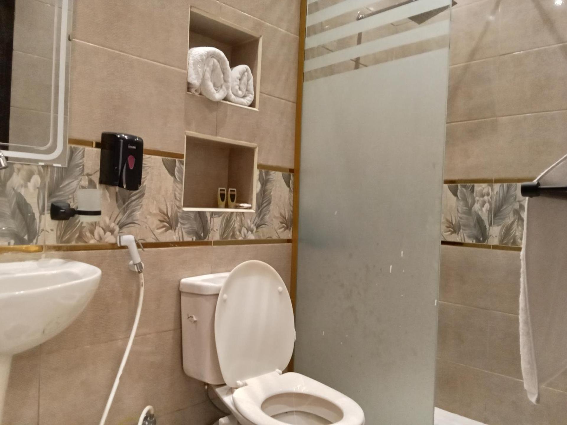 New Panorama Inn - Photo 14