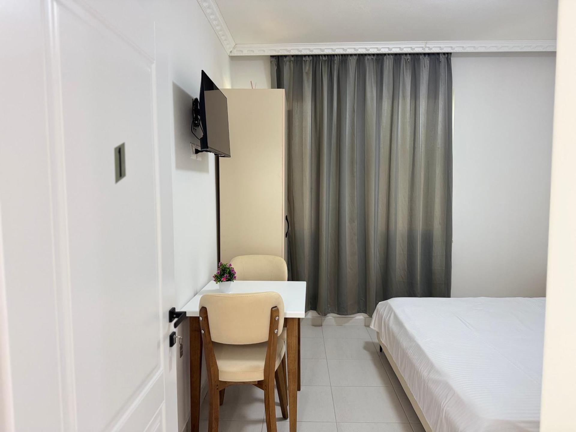 Aerostay Hotel - Photo 41