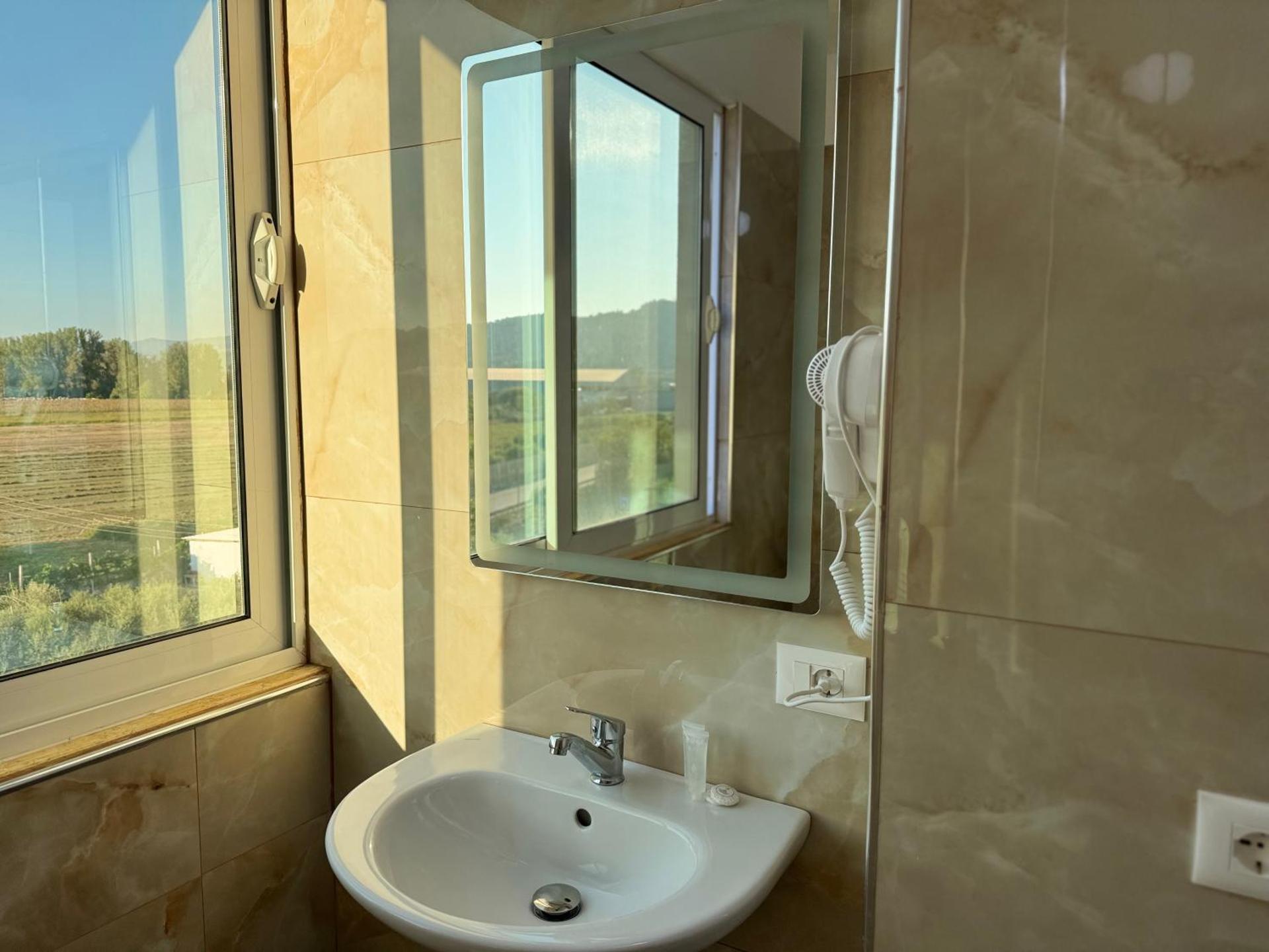 Aerostay Hotel - Photo 67