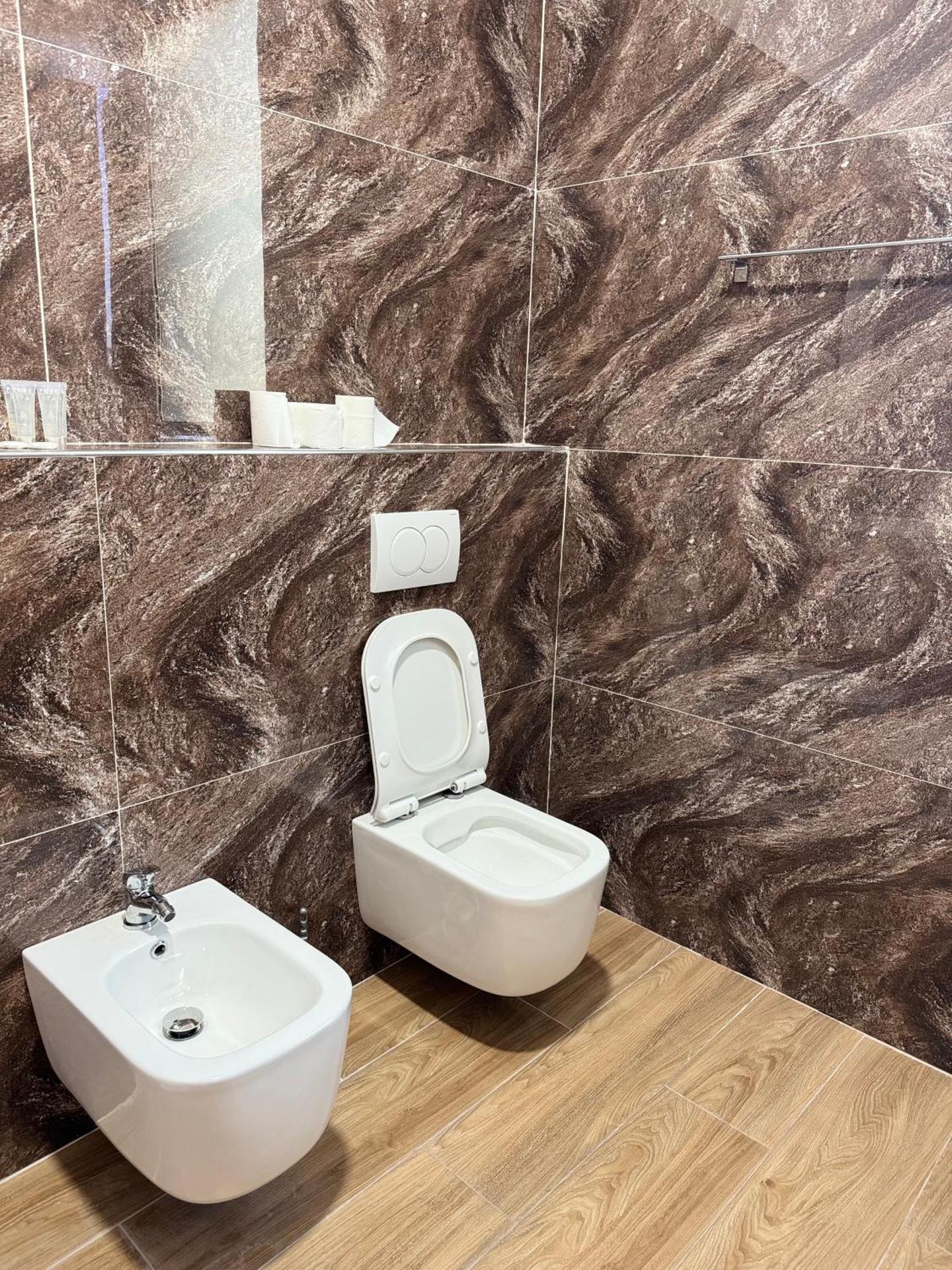 Aerostay Hotel - Photo 79