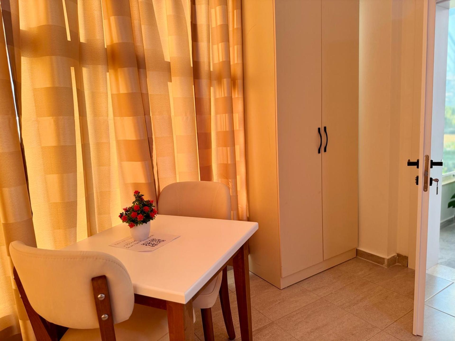 Aerostay Hotel - Photo 86