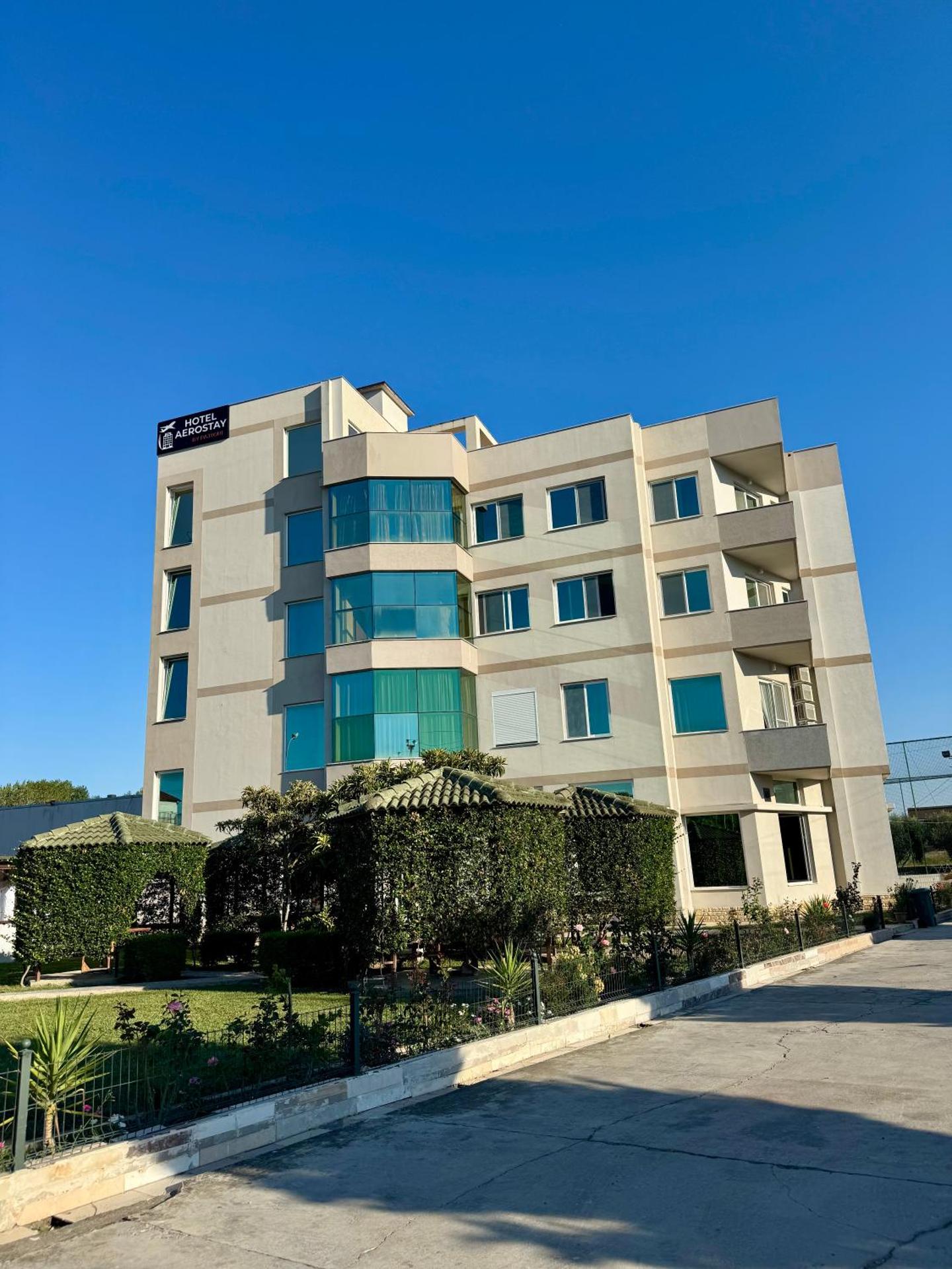 Aerostay Hotel - Photo 89